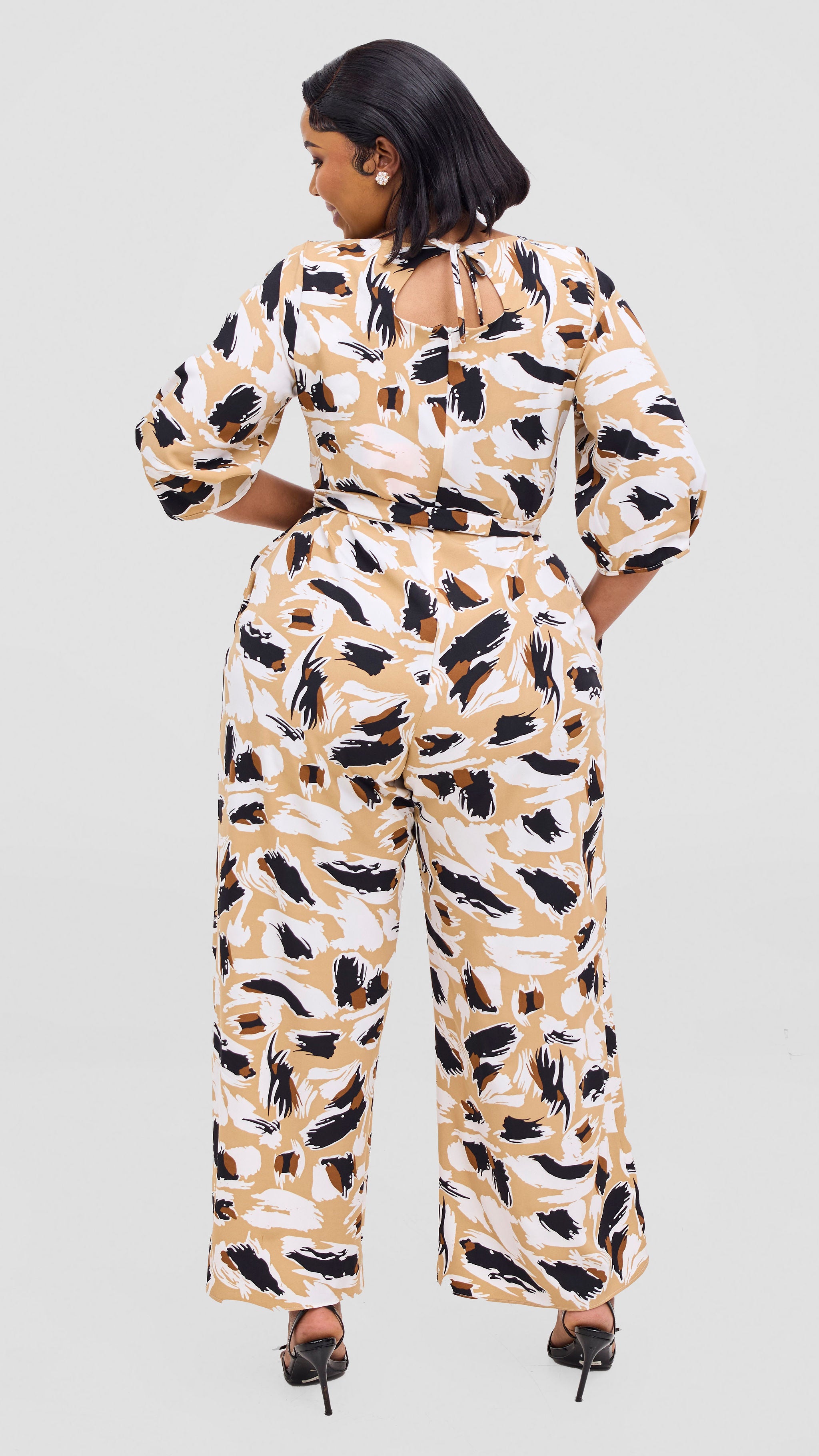 Vivo Zahari Sweatheart Neck Jumpsuit - Taupe / White Print