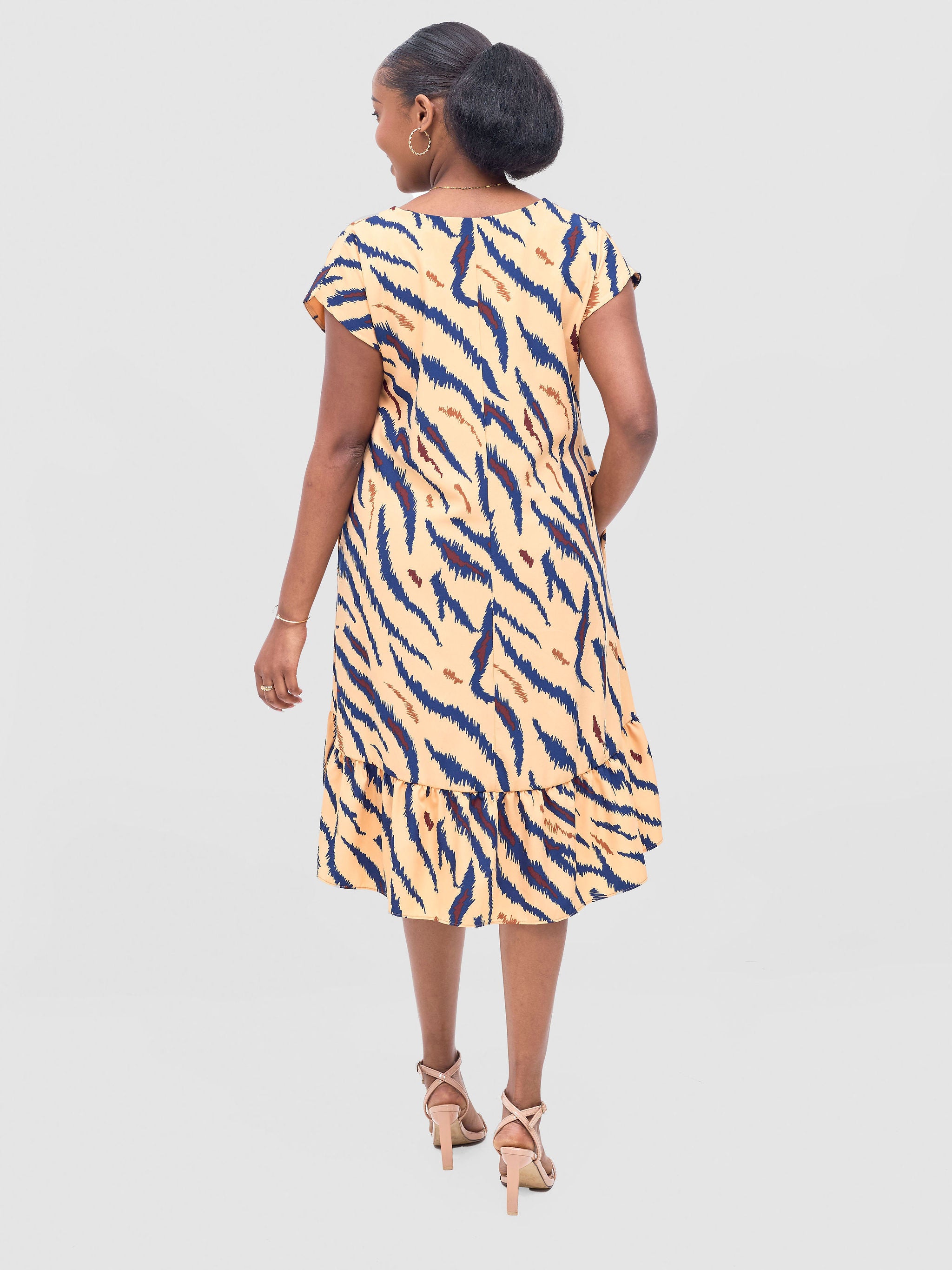Vivo Asha Drop Shoulder Knee Length Dress - Toffee / Navy Avi Print