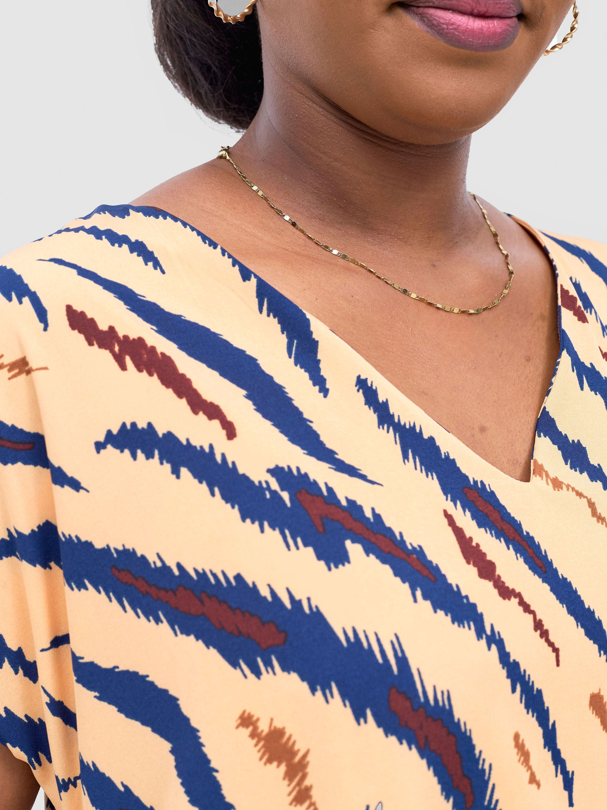 Vivo Asha Drop Shoulder Knee Length Dress - Toffee / Navy Avi Print