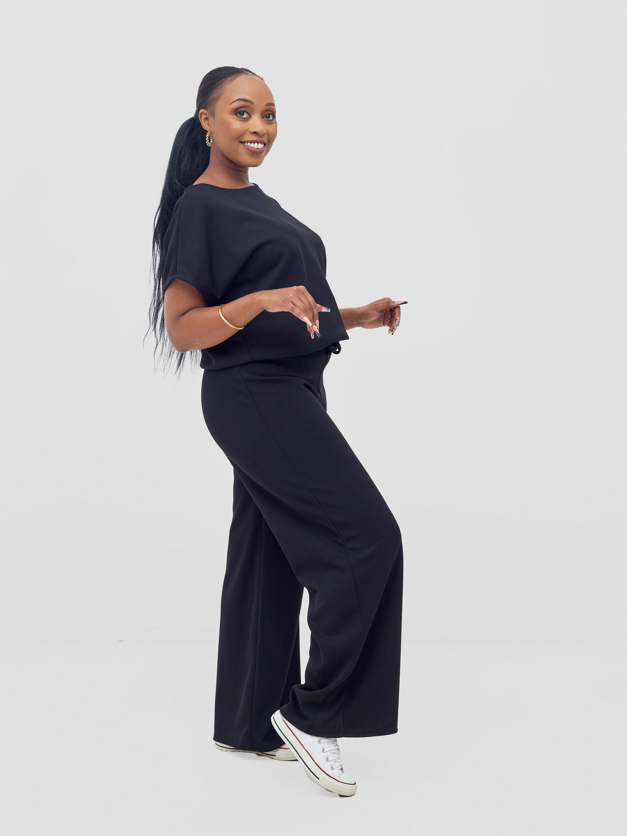 Vivo Safa Drop Shoulder Top - Black