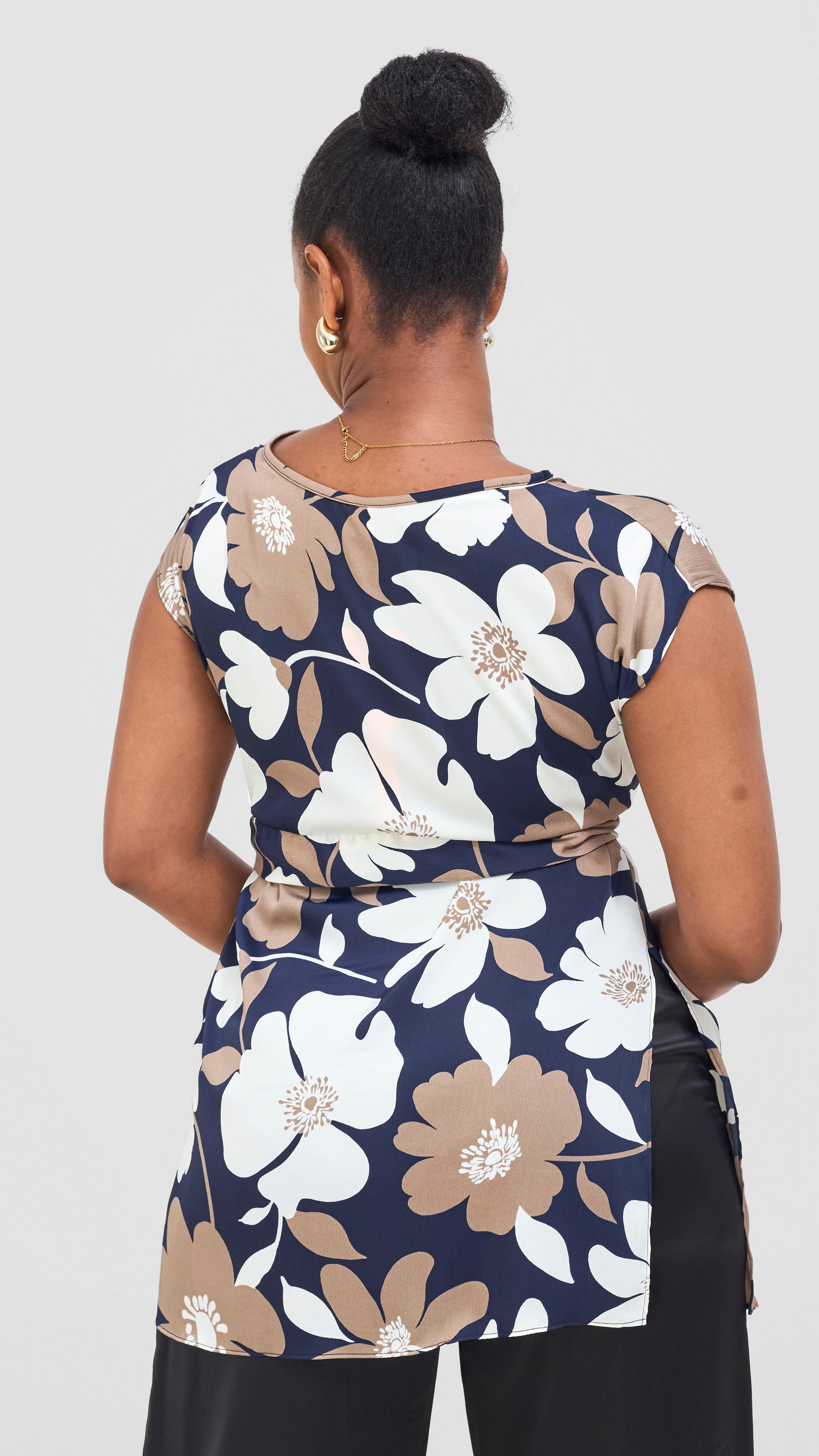 Vivo Yene Front Tie Tunic Top - Navy / White Mia Print