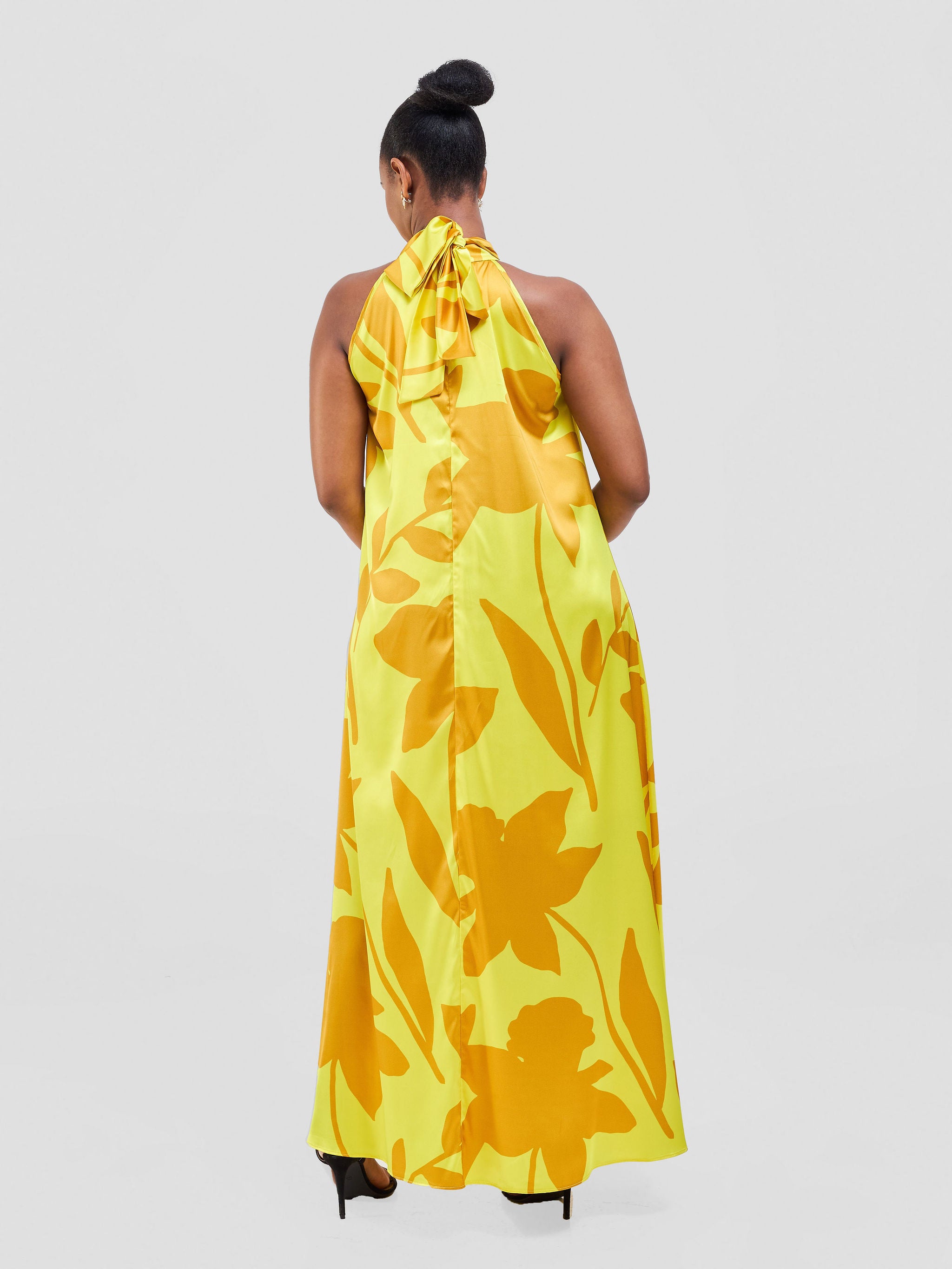Vivo Jamila Halter Neck Maxi Dress - Yellow / Dark Mustard Voi Print
