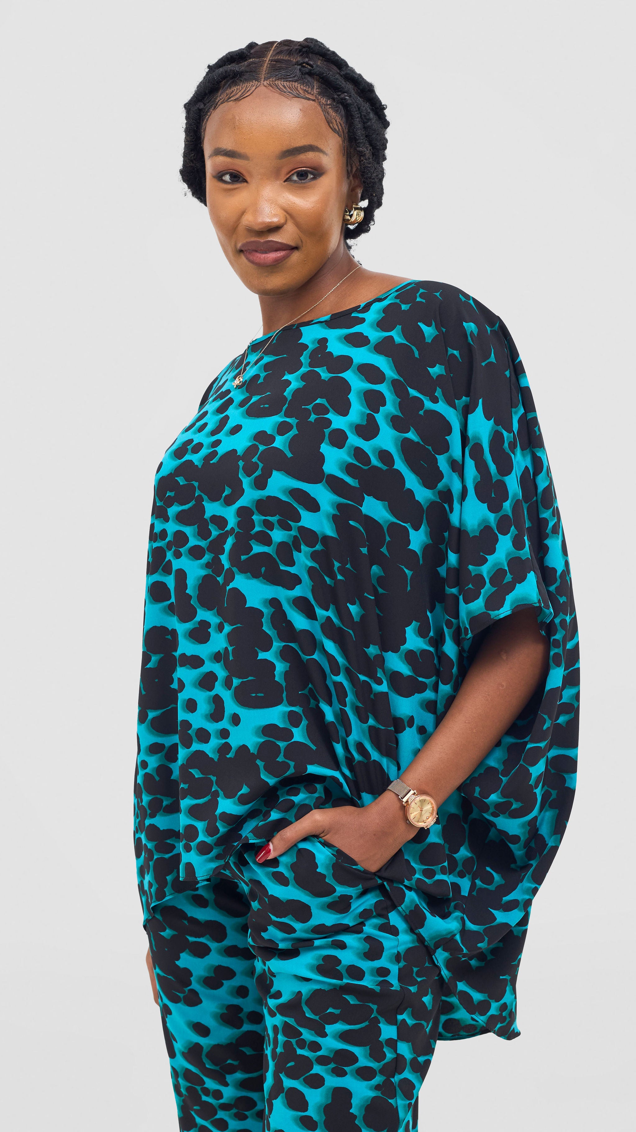 Vivo Maisha Wide High Low Top - Teal / Black Print