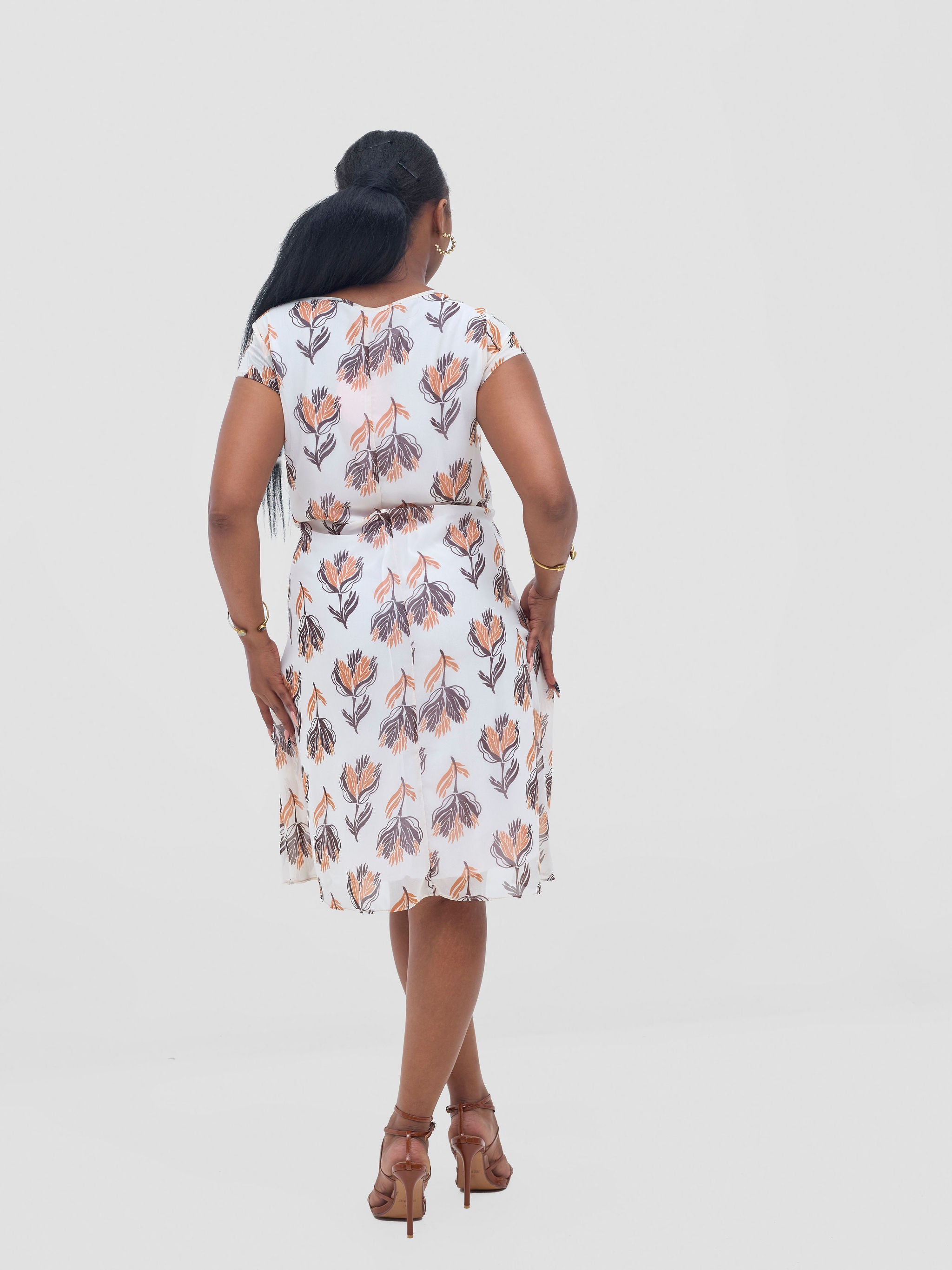 Vivo Sierra Cap Sleeve Tent Chiffon Dress - Chocolate / Rust Yana Print