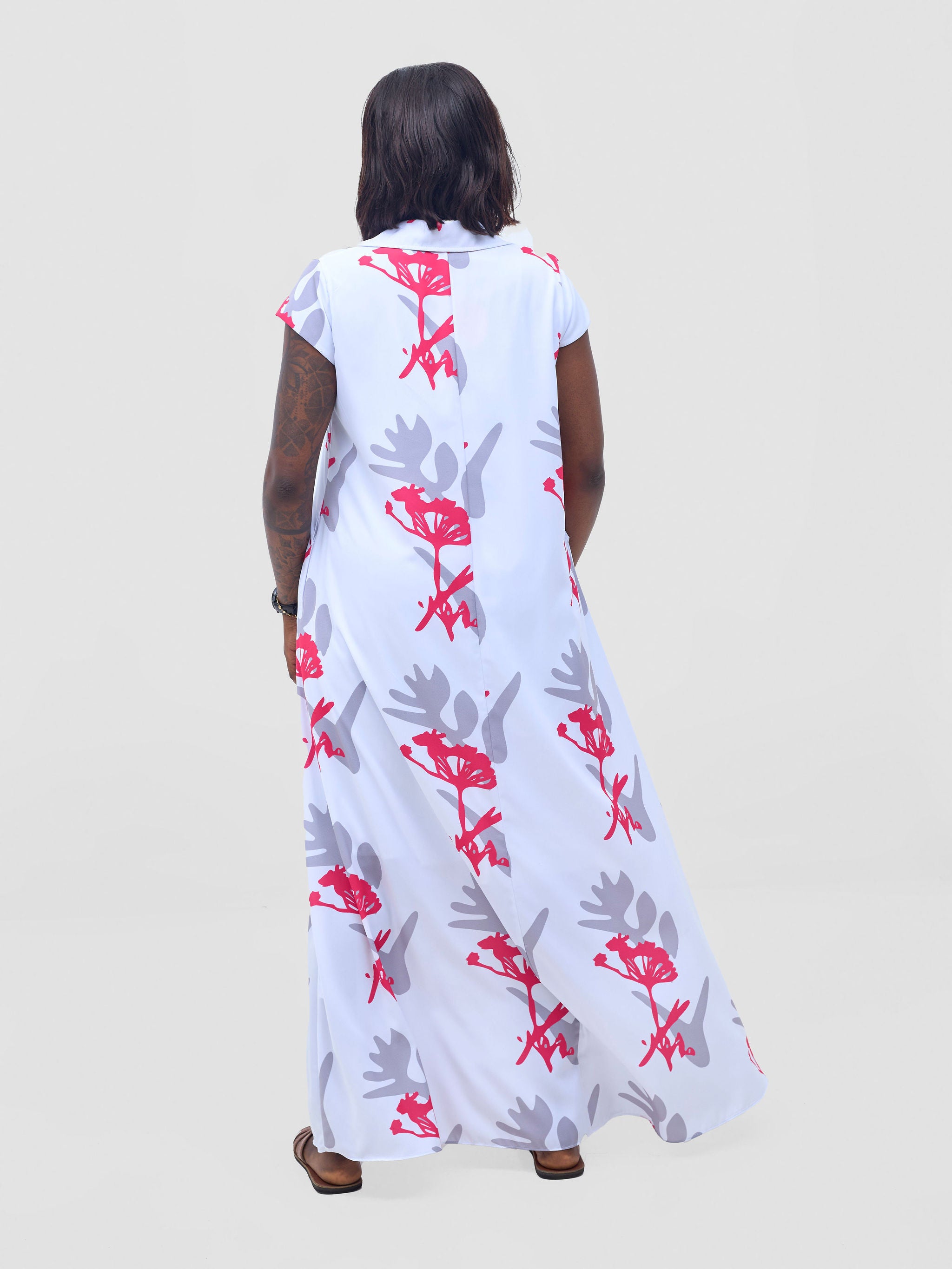 Vivo Zuri Cap Sleeved Maxi Dress - White / Pink Abasi Print