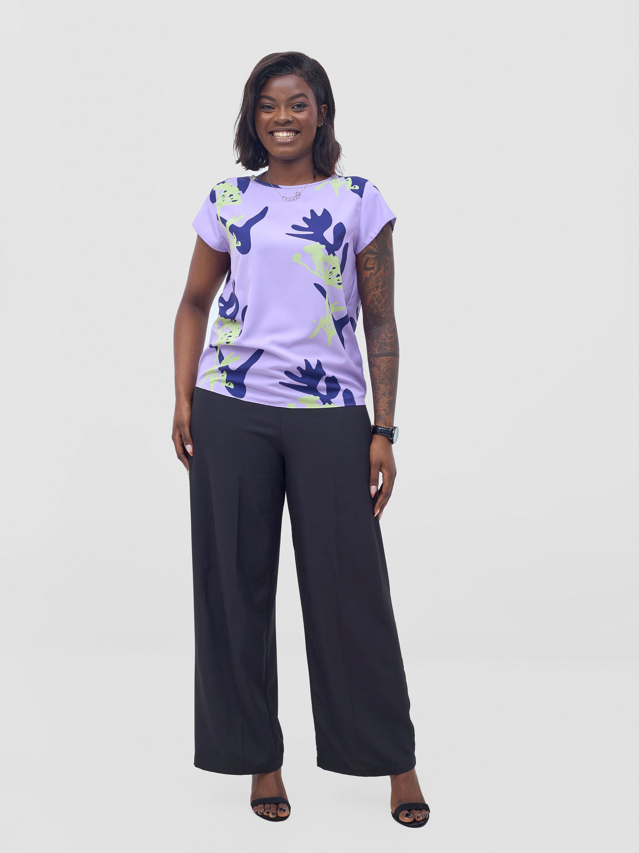 Vivo Basic Crepe Cap Sleeved Top - Lilac / Lime Abasi Print