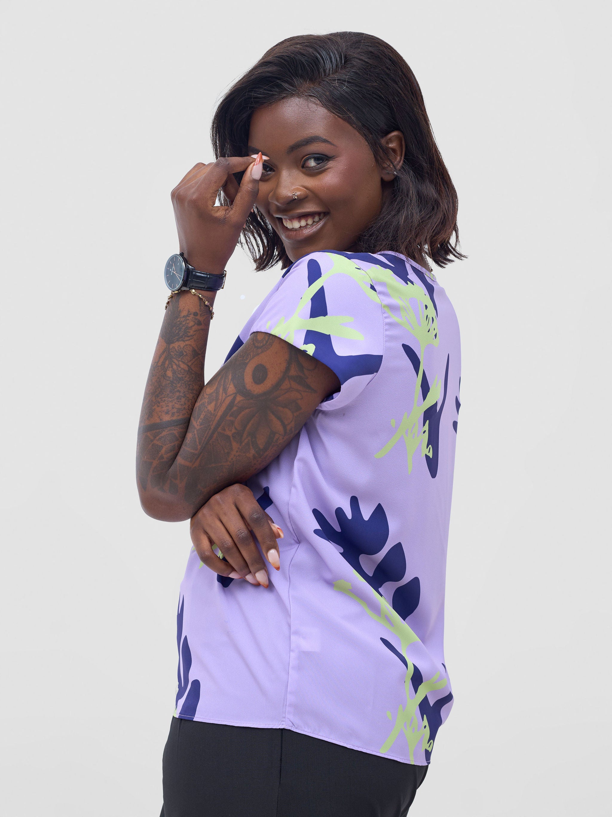 Vivo Basic Crepe Cap Sleeved Top - Lilac / Lime Abasi Print