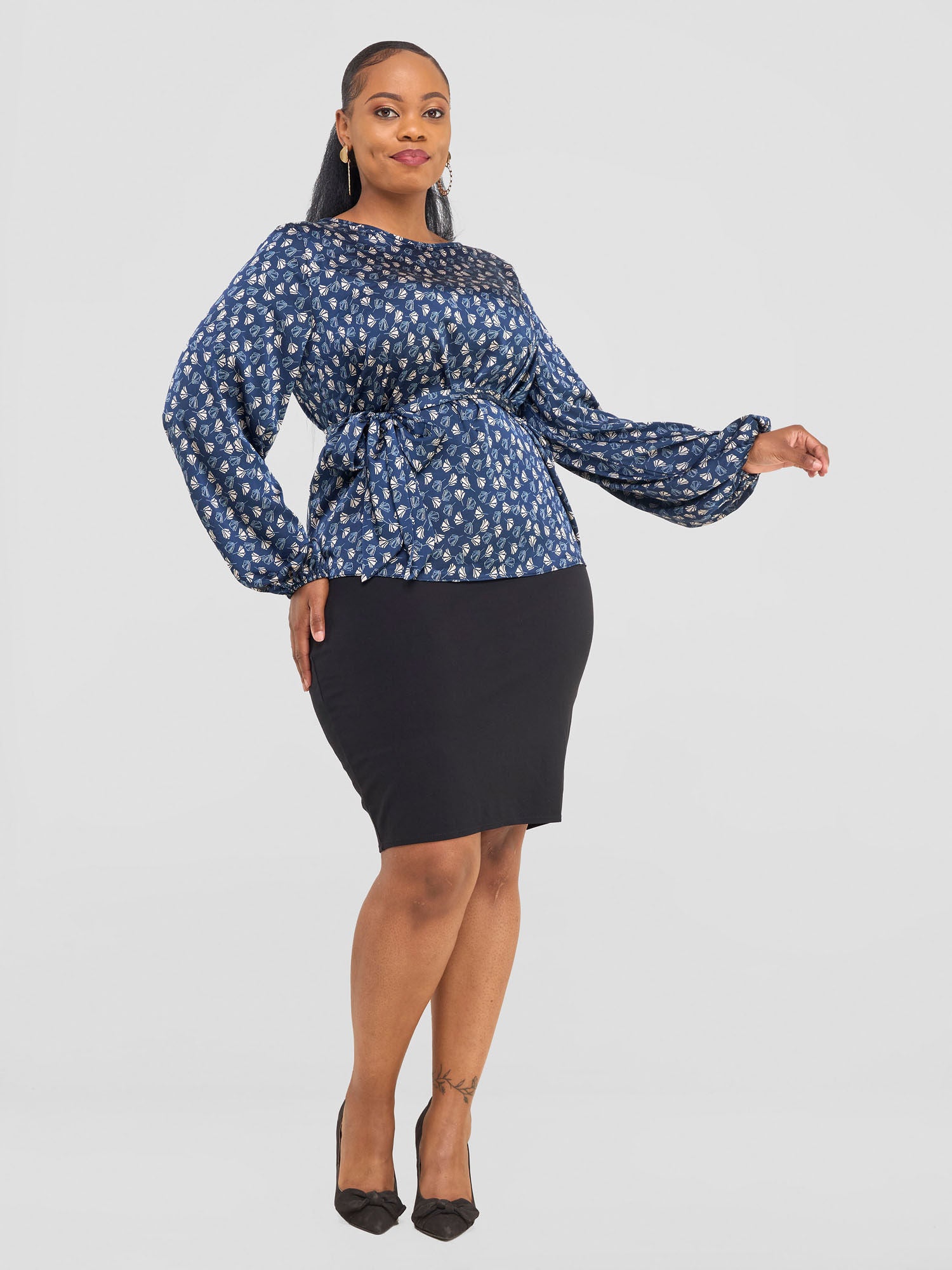 Vivo Basic Satin Bishop Sleeved Top - Navy Teli Print