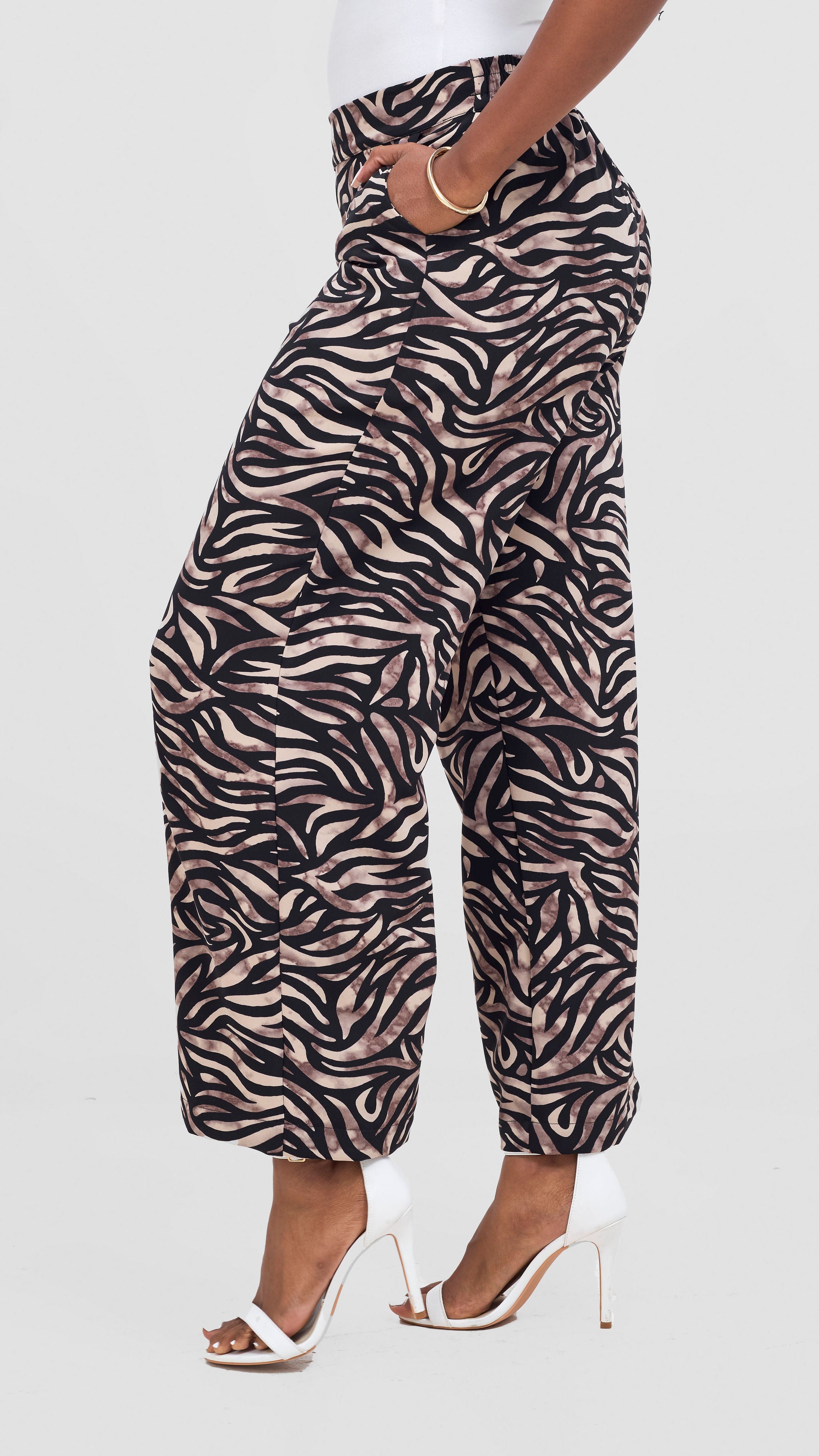 Vivo Maisha Wide Leg Pants - Black / Tan Isa Print