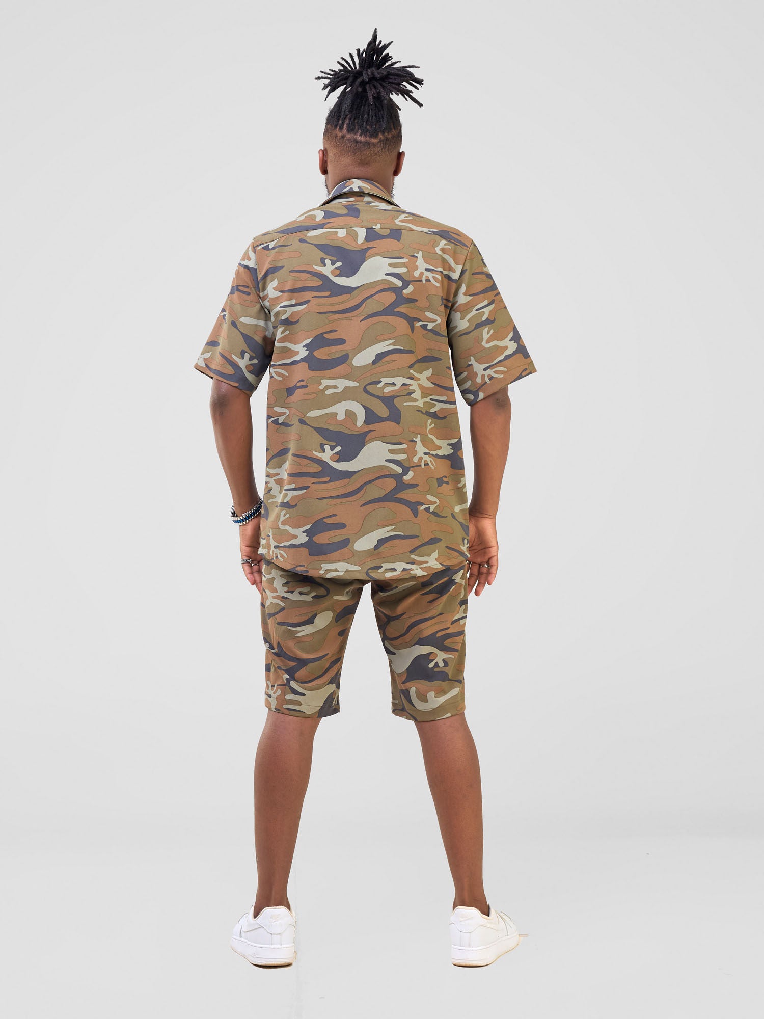 Zoya Temo Men's Knee Length Shorts - Camo Brown
