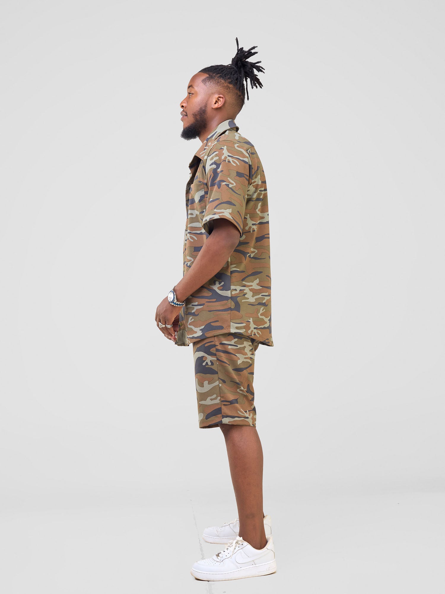 Zoya Temo Men's Knee Length Shorts - Camo Brown