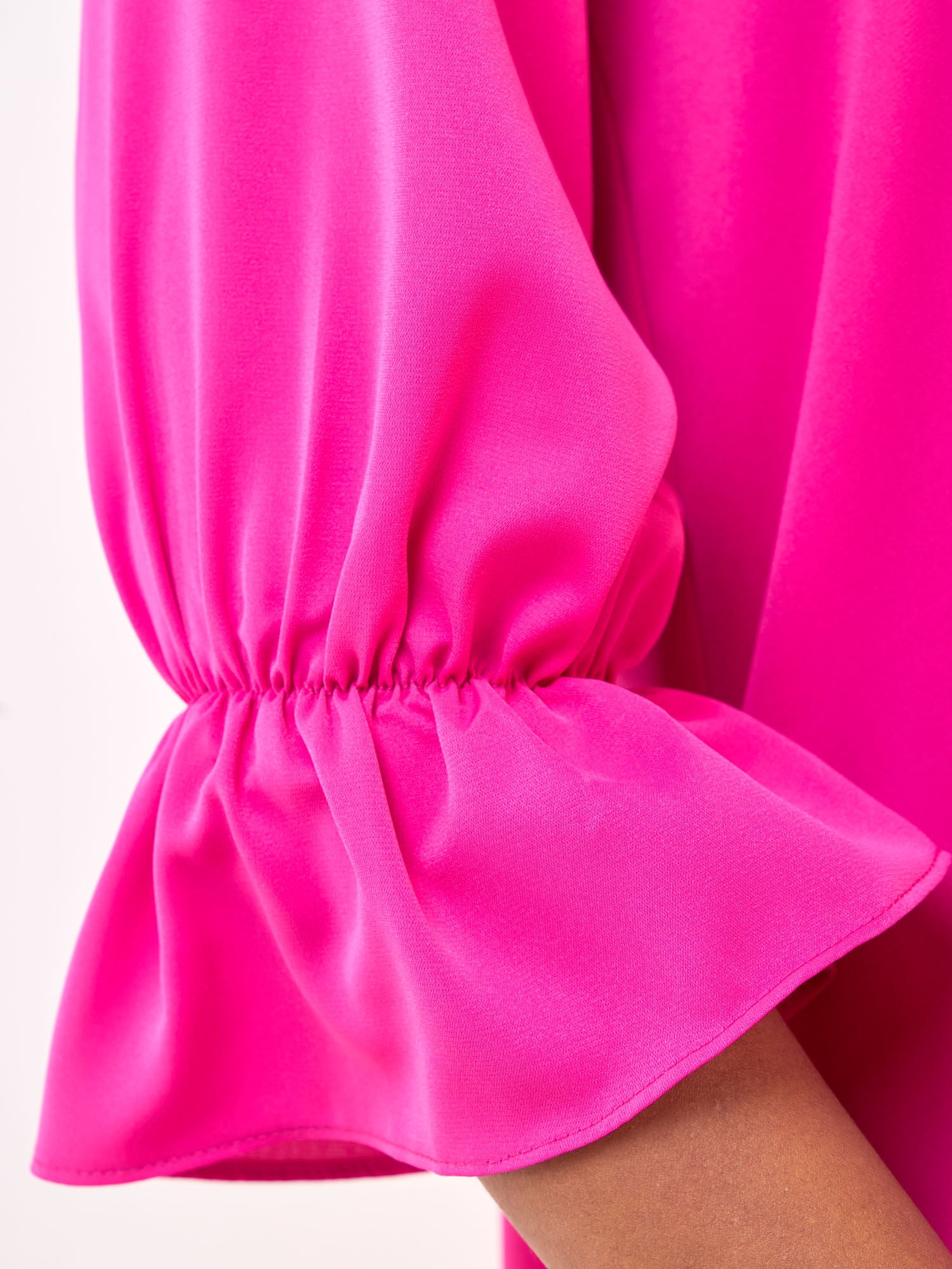 Vivo Hadiya Flounce Sleeve Maxi Dress - Pink