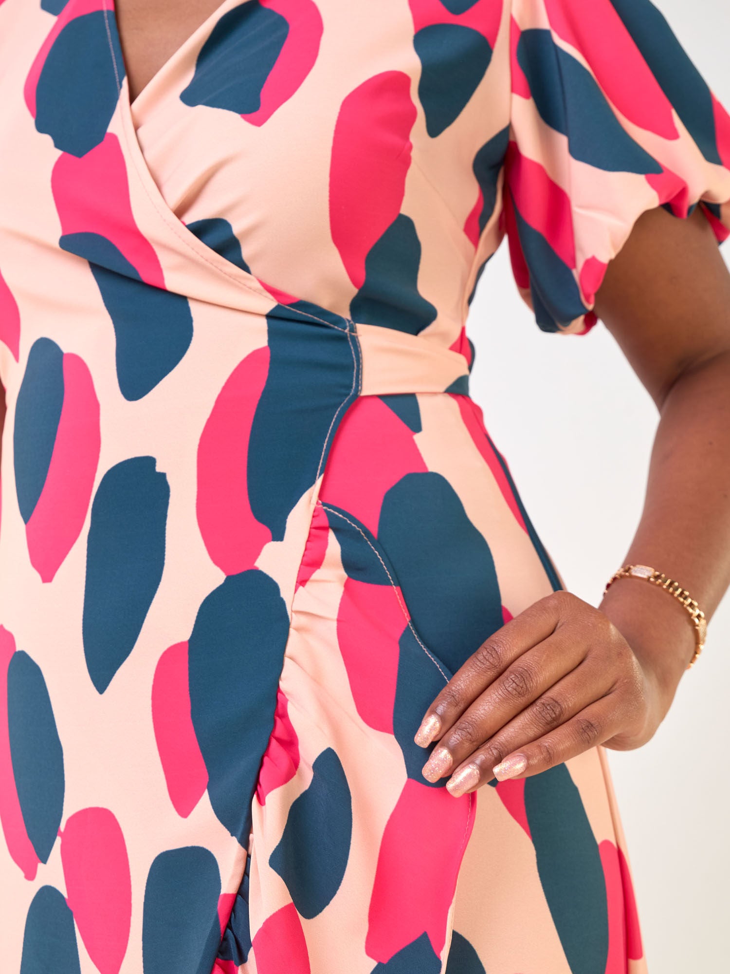 Vivo Hadiya Wrap Dress - Peach / Teal Diya Print