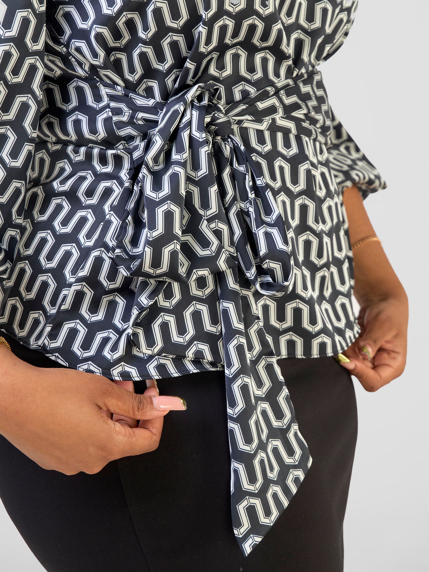 Vivo Izzy Satin Bishop Sleeve Top - Black / White Abstract Print