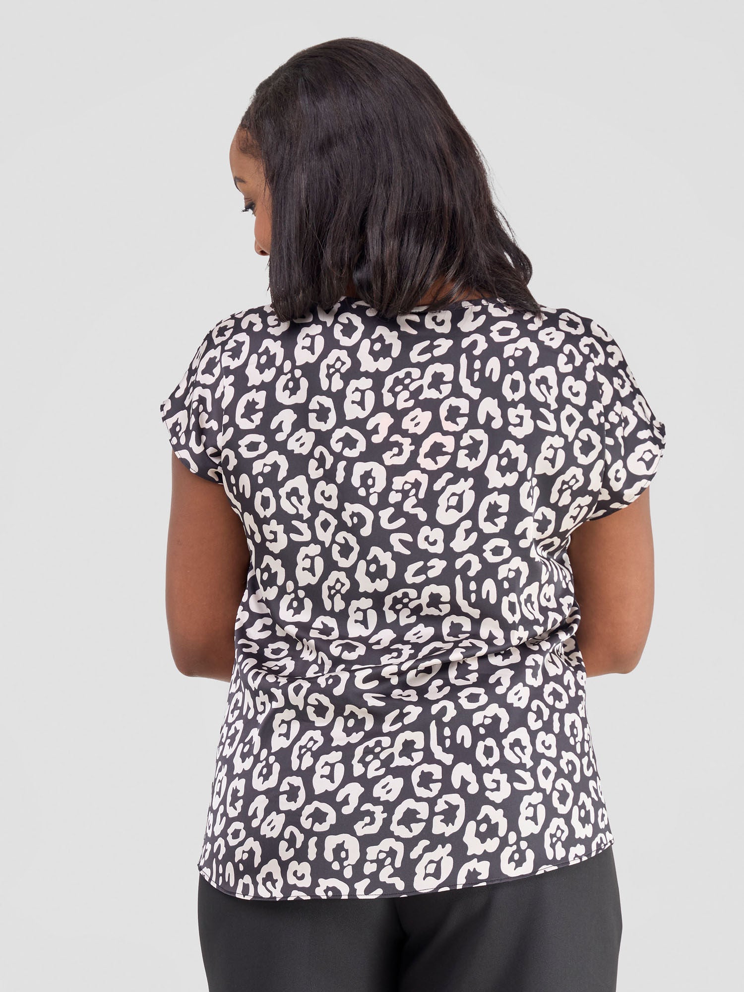Vivo Basic Satin Dropped Shoulder Top - Black / Pink Abstract Print