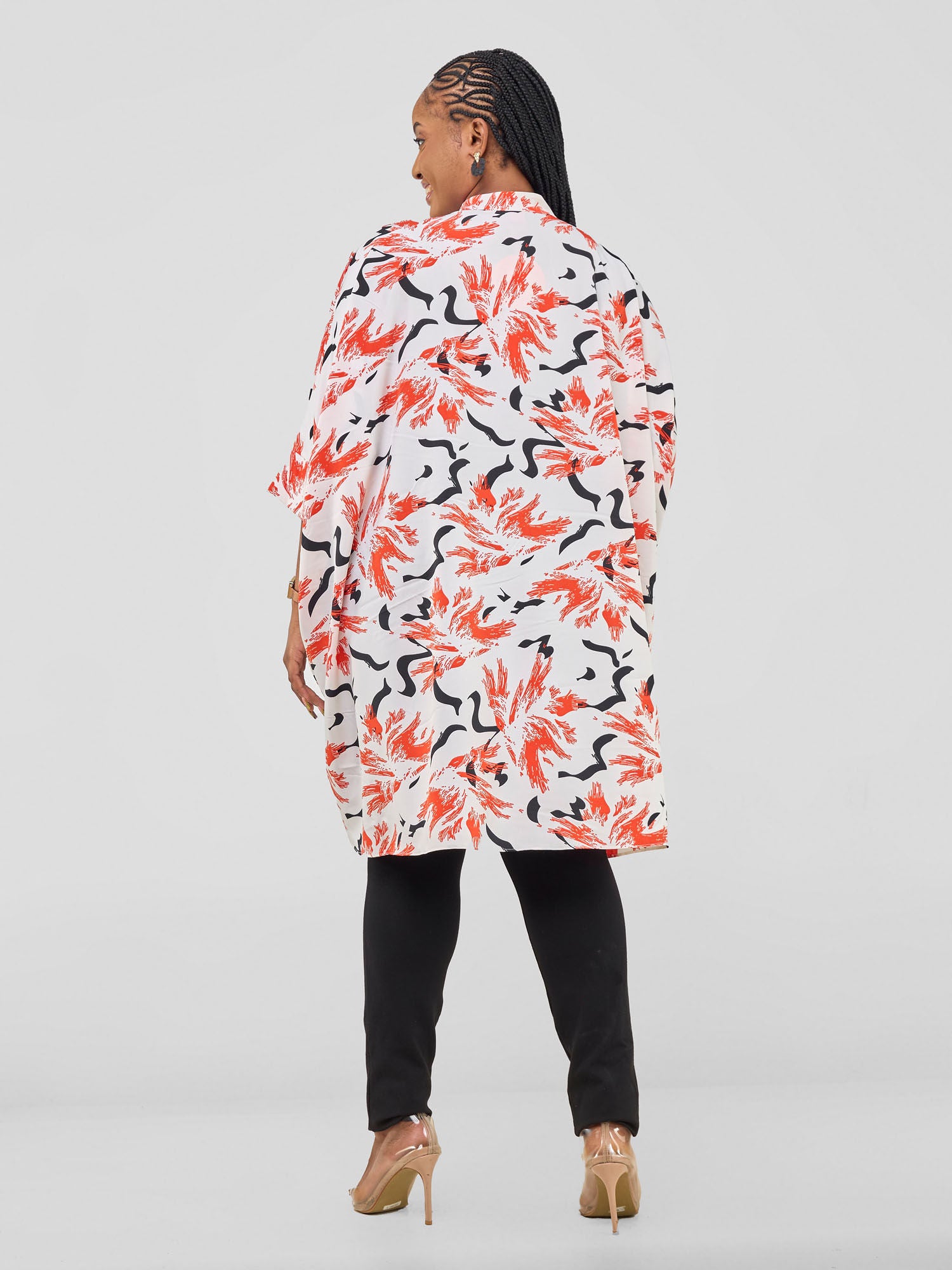 Vivo Mistari 3/4 Sleeve V - Neck Collared Tunic Top - White / Red Abstract Print