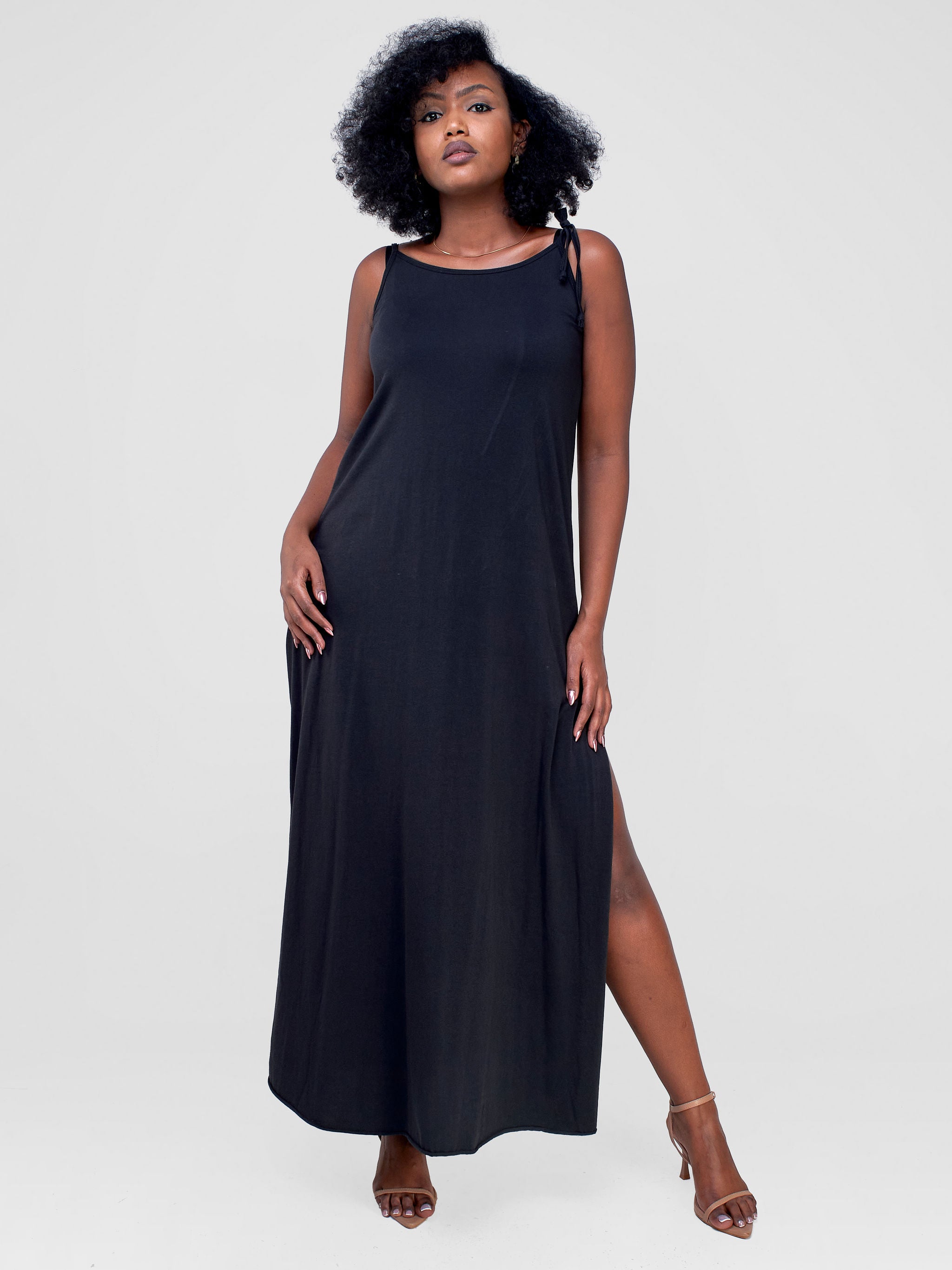 Zoya Chill Strappy Maxi Dress - Black