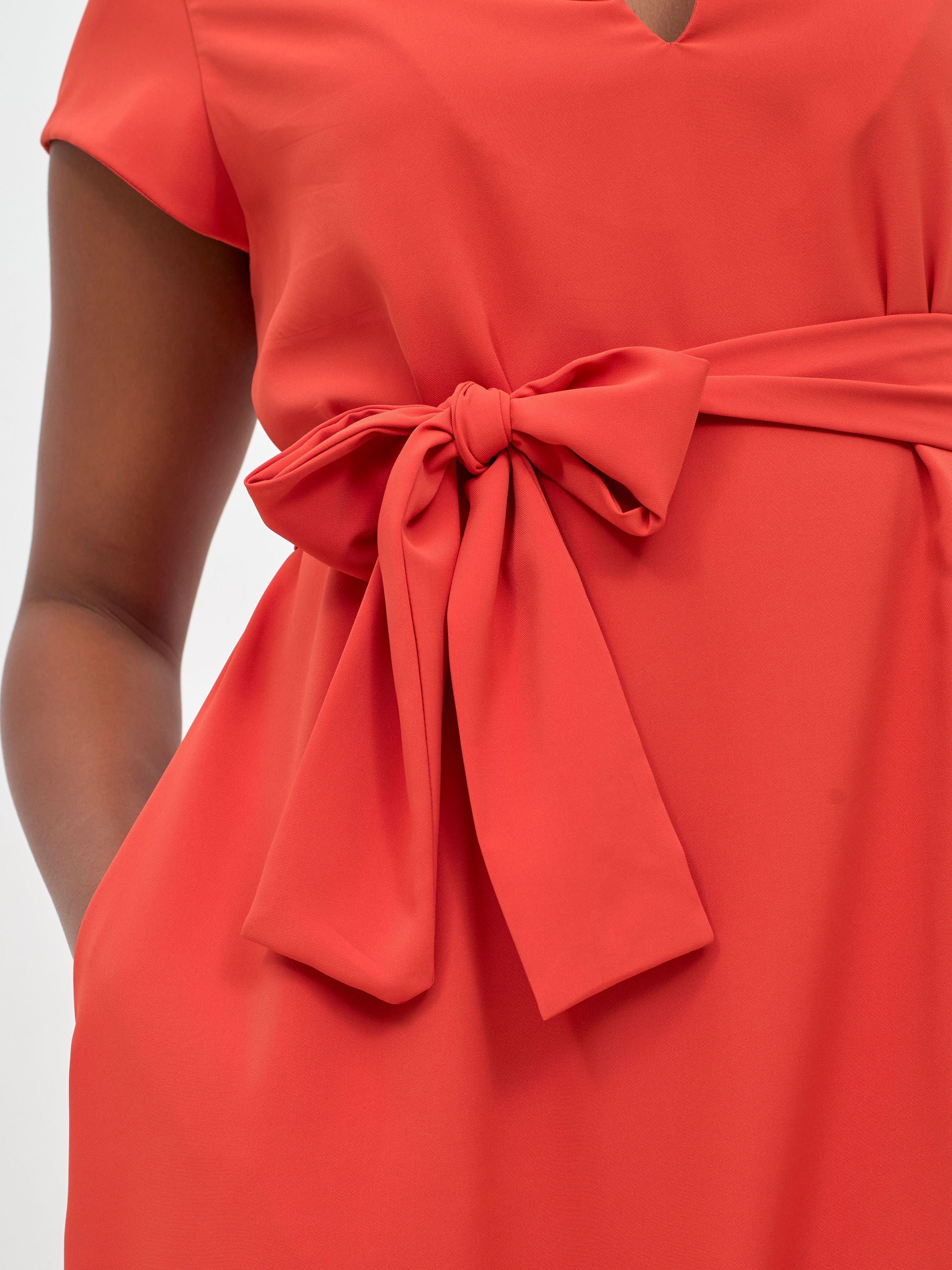 Vivo Zuri Cap Sleeve Knee Length Dress - Rust