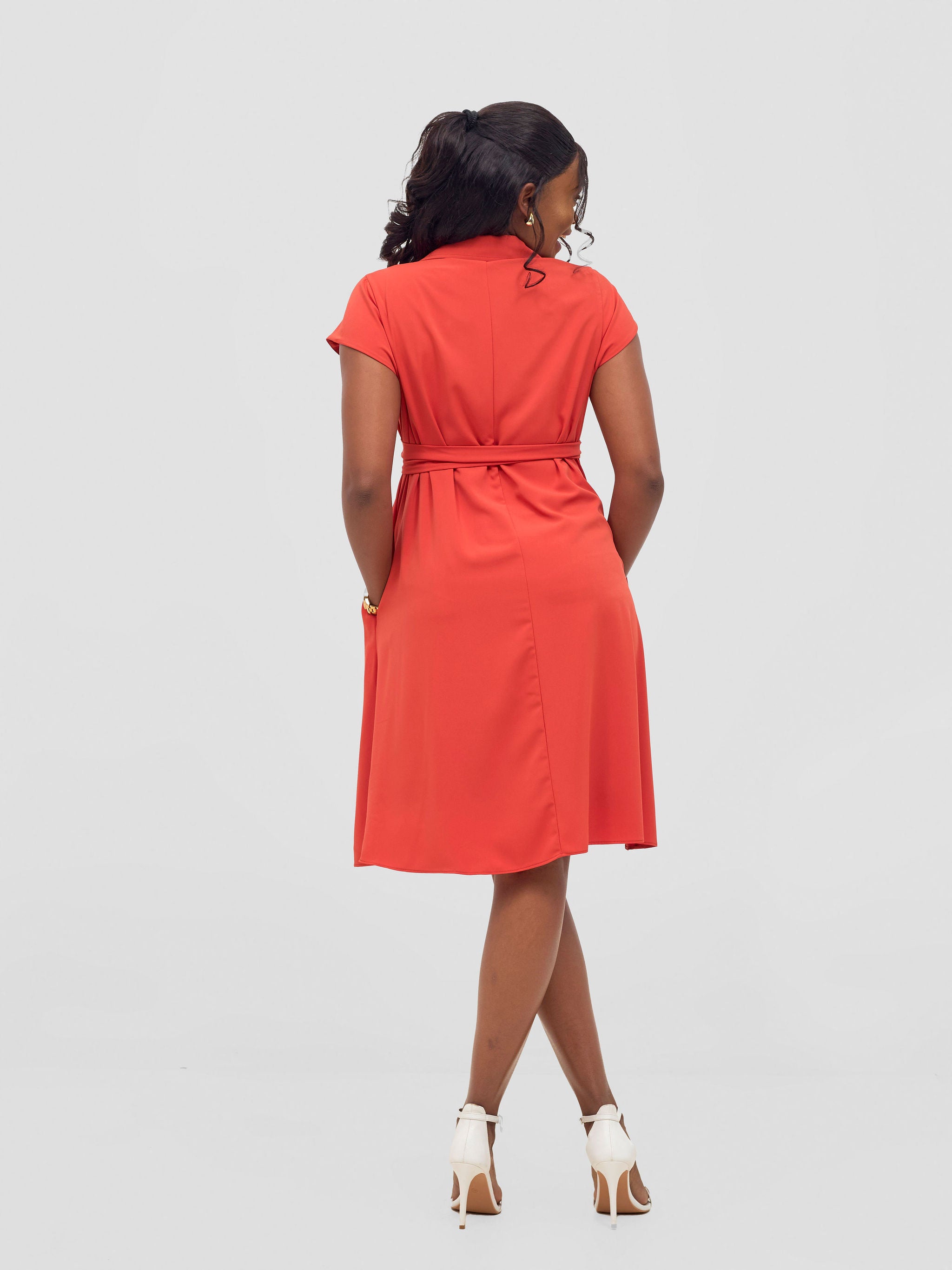 Vivo Zuri Cap Sleeve Knee Length Dress - Rust