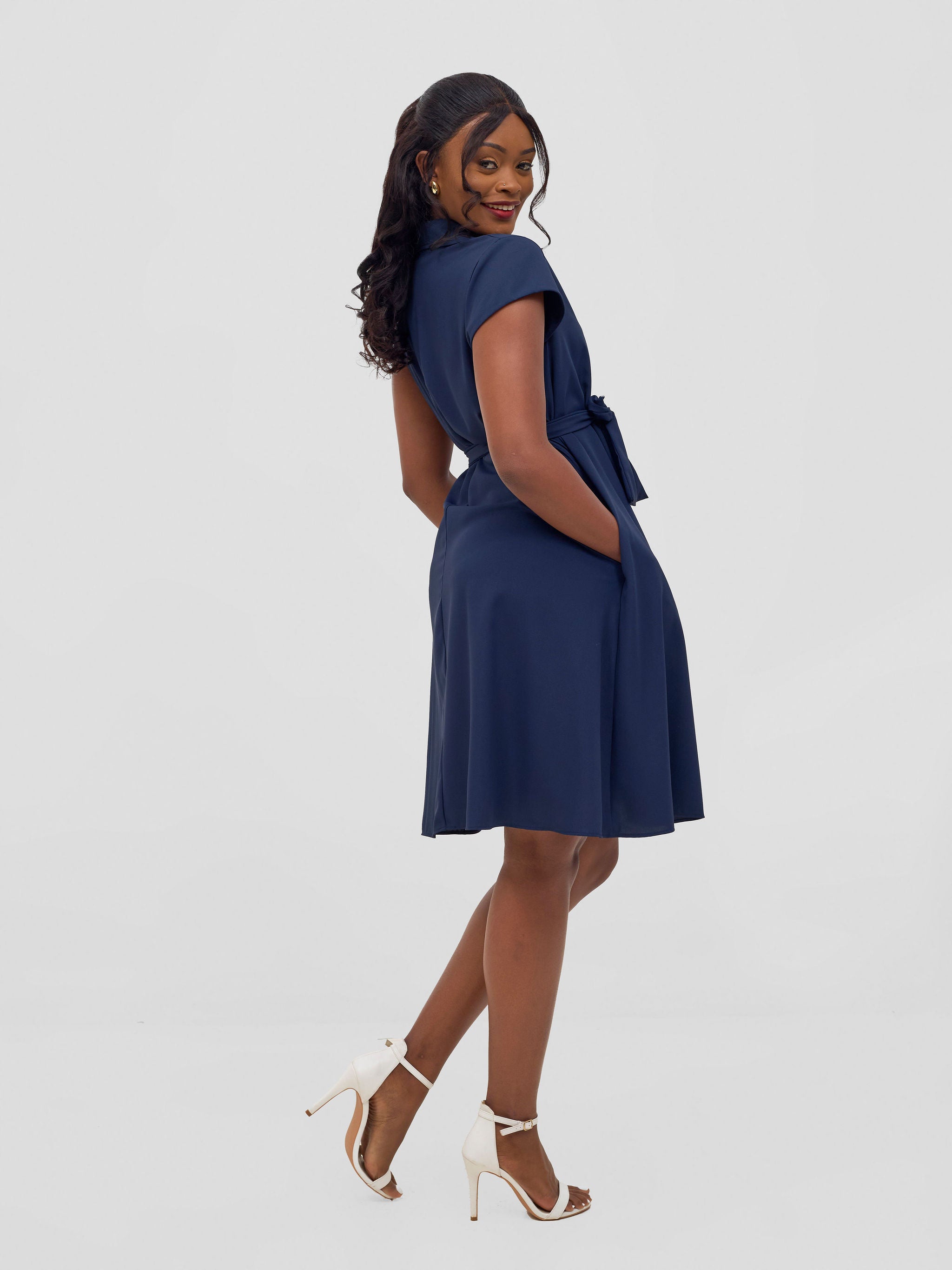 Vivo Zuri Cap Sleeve Knee Length Dress - Navy