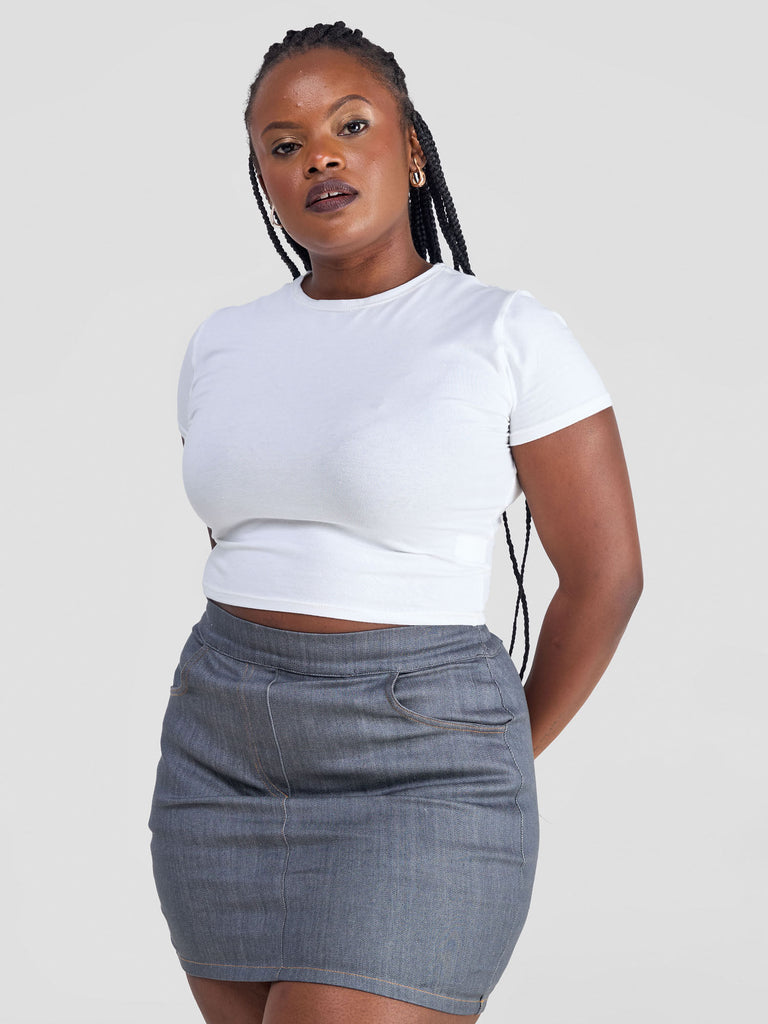 Zoya Yuni Short Sleeve Midriff Top - White
