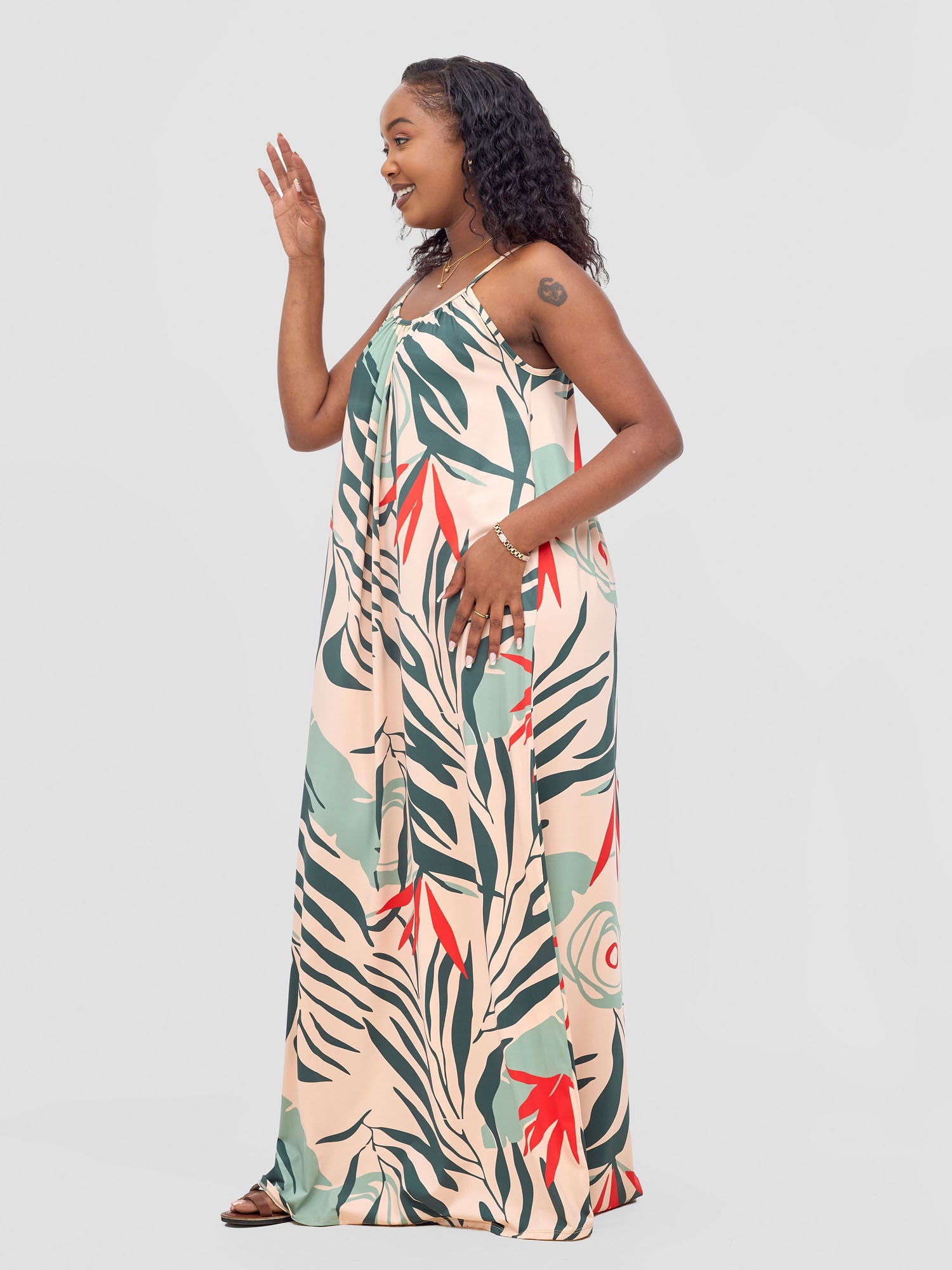 Vivo Sarabi Strappy Low Back Maxi Dress - Peach / Green Deza Print