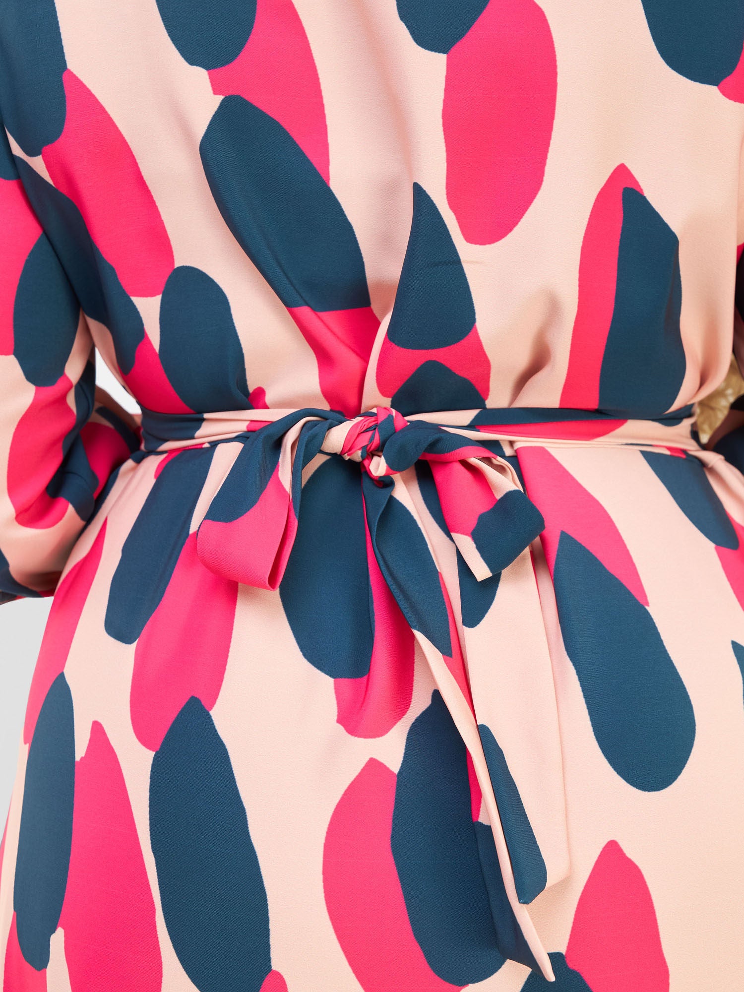 Vivo Hadiya Tie Maxi Dress - Peach / Teal Diya Print
