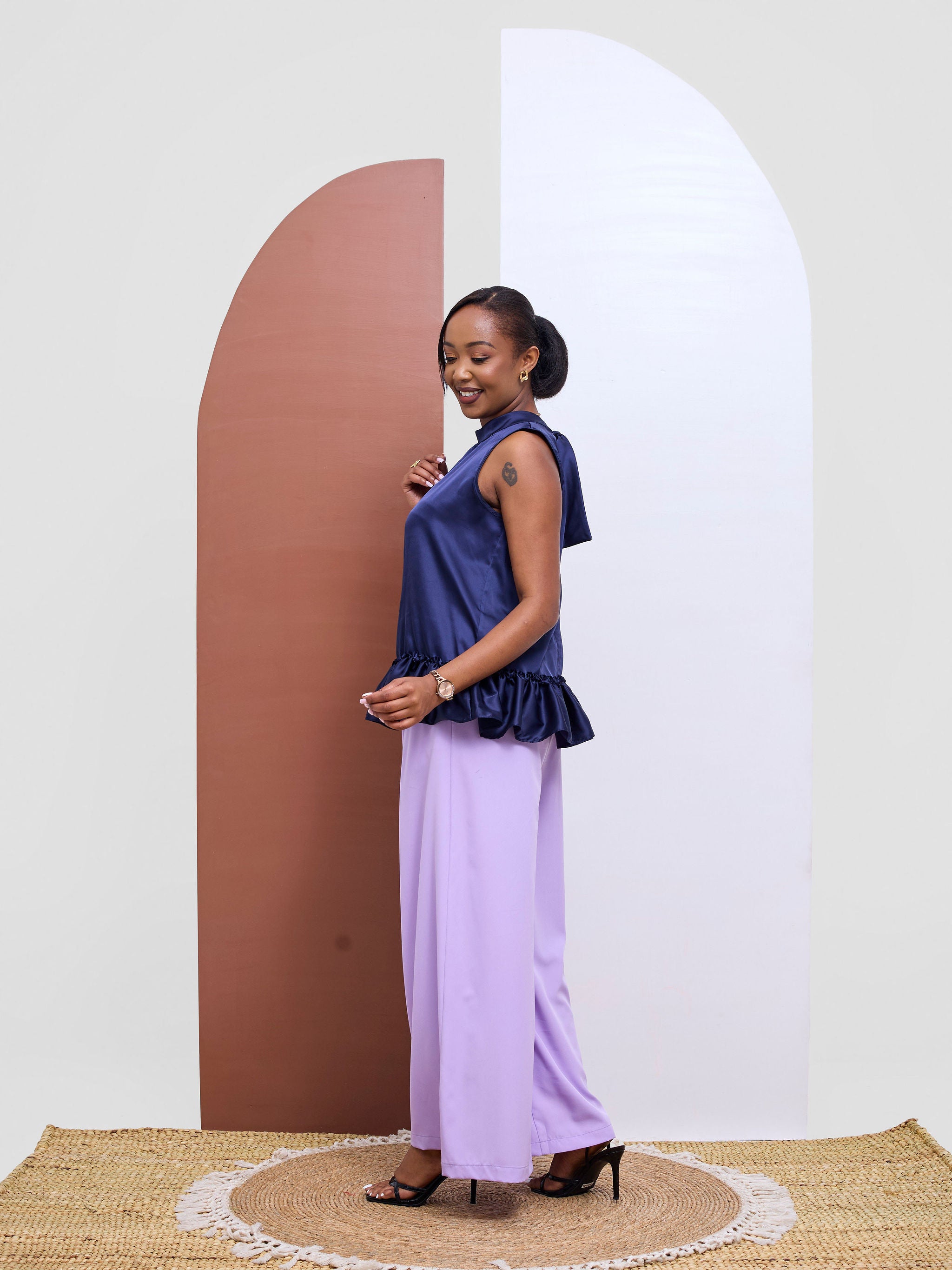 Vivo Kelemi 4.0 Sleeveless Top - Navy