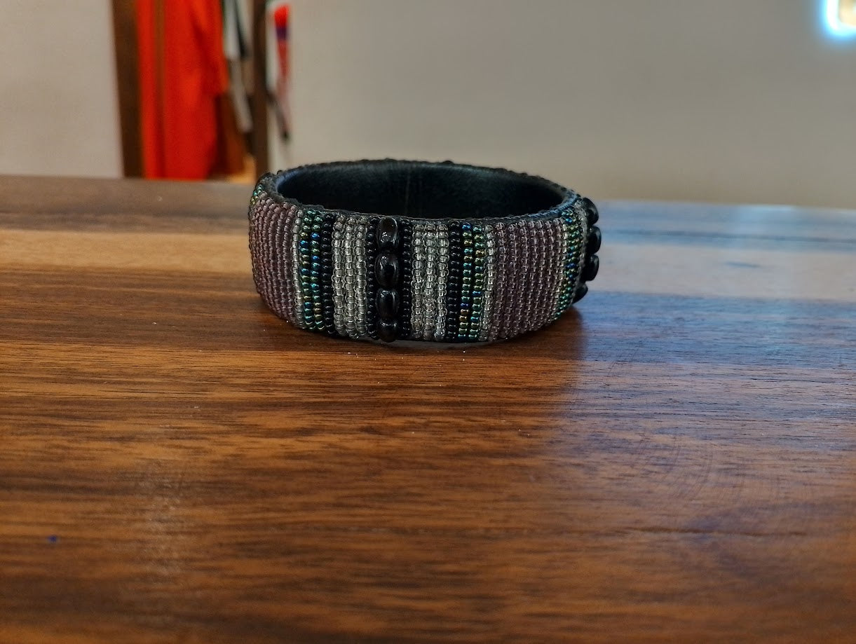 Lisa Leather Beaded Bracelet - Multi-Black / Clear
