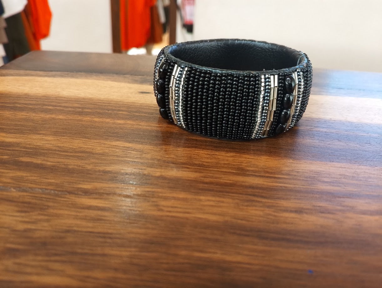 Lisa Leather Beaded Bracelet - Multi-Black / Silver
