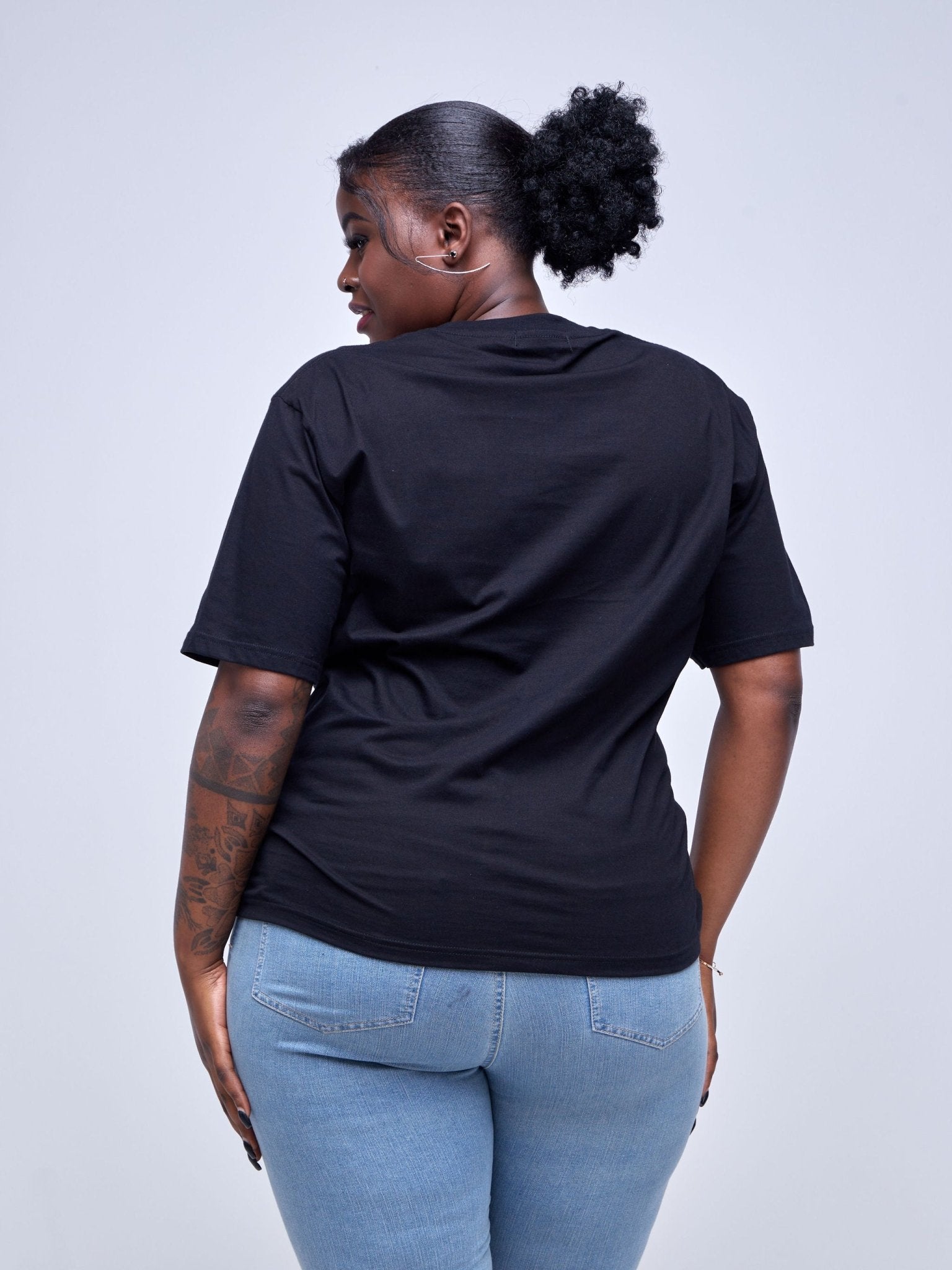 Lola Vogue Graphic Drop Shoulder T-shirt - Black - Shopzetu