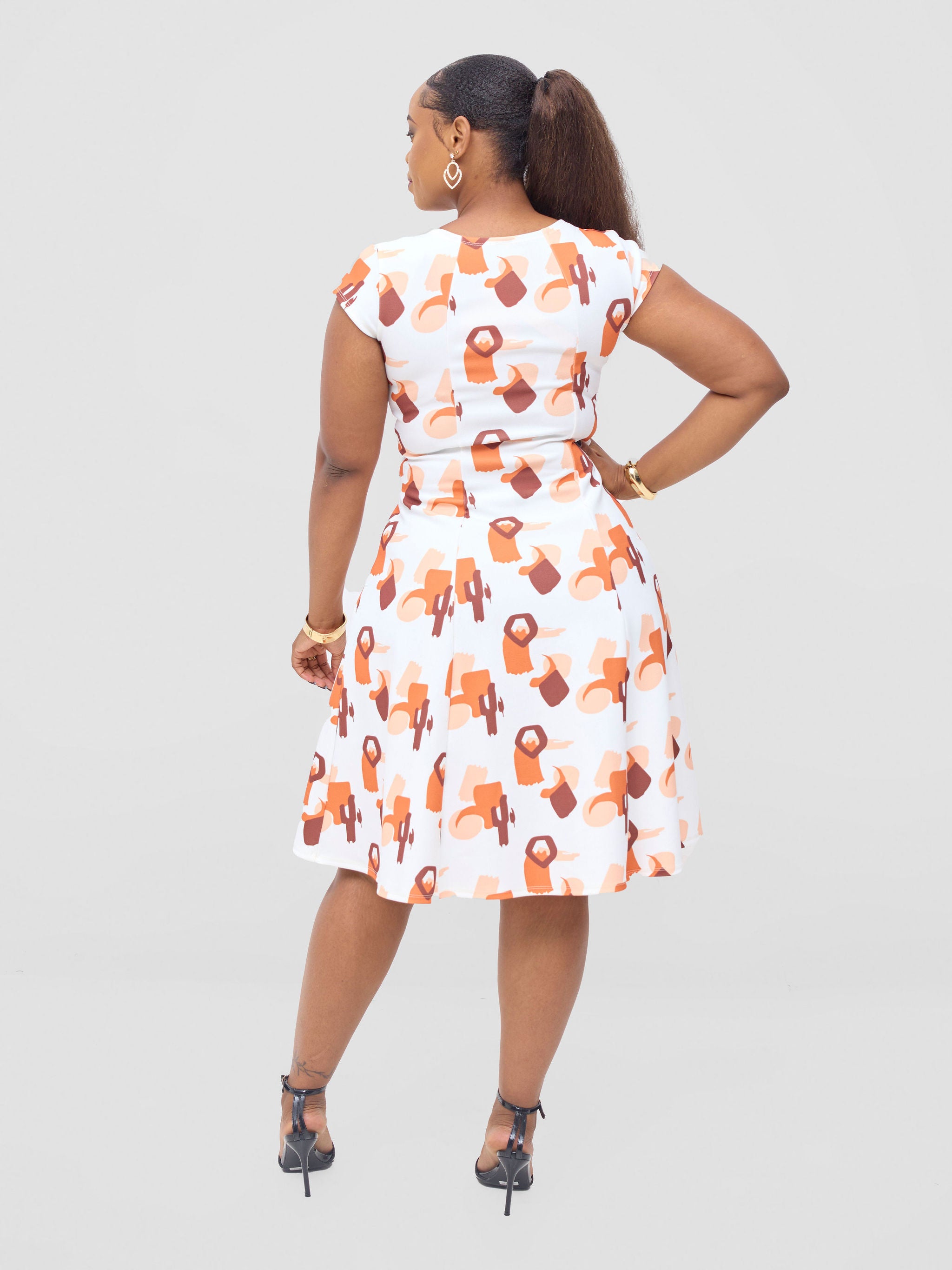 Vivo Basic Escape A-Line Dress - White / Orange Esai Print