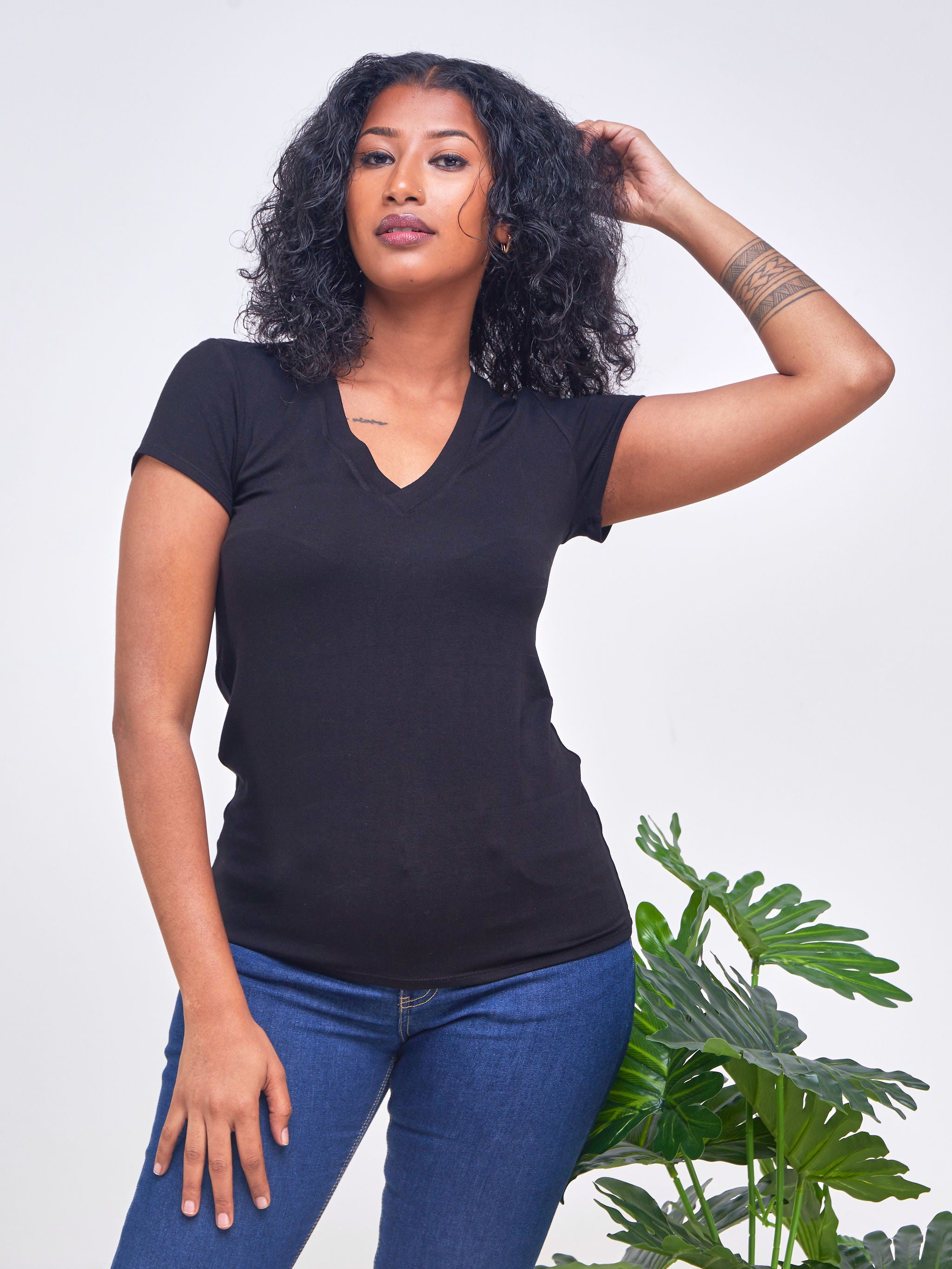 Vivo Basic V-neck Cap Sleeve Top - Black