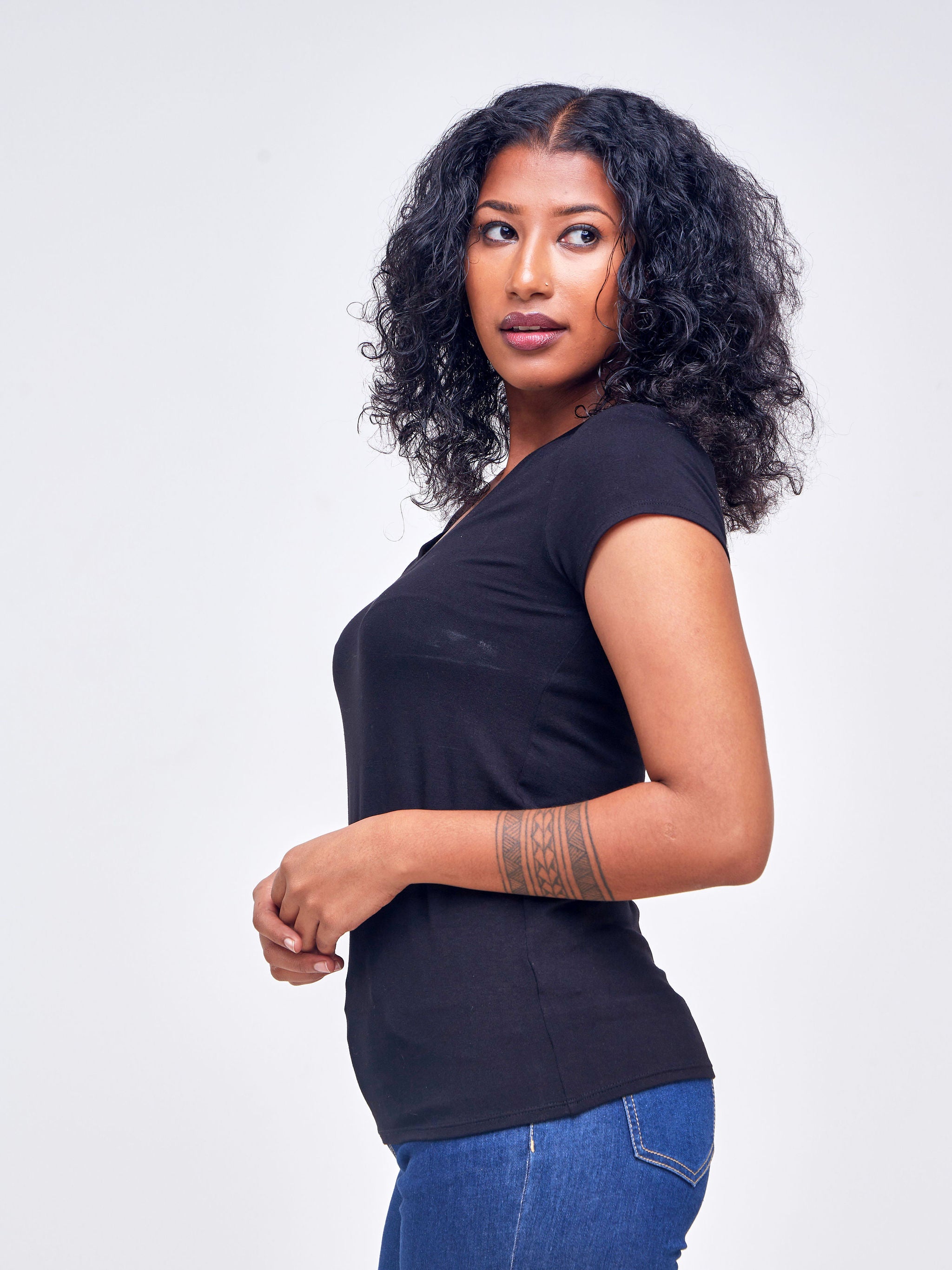Vivo Basic V-neck Cap Sleeve Top - Black
