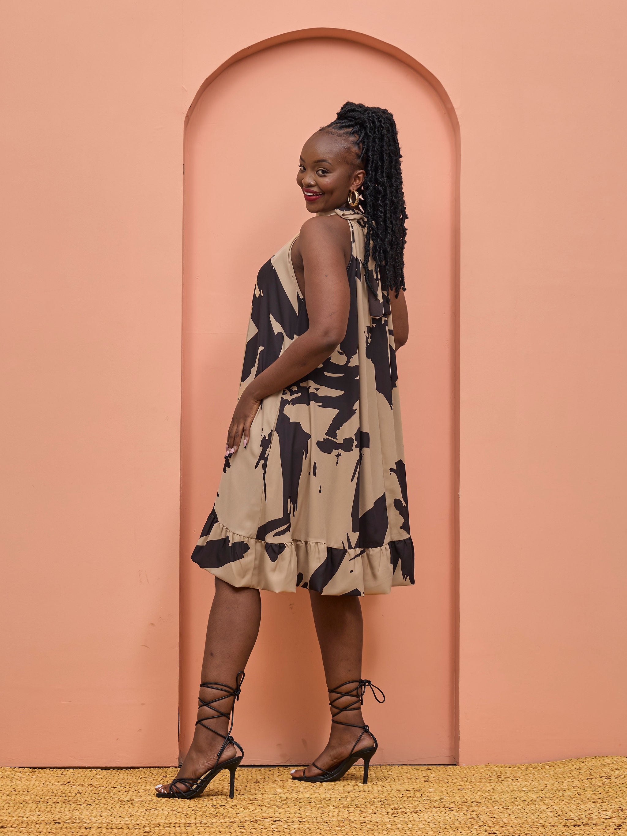 Vivo Beali Baby Doll Dress - Light Tan / Chocolate Lea Print