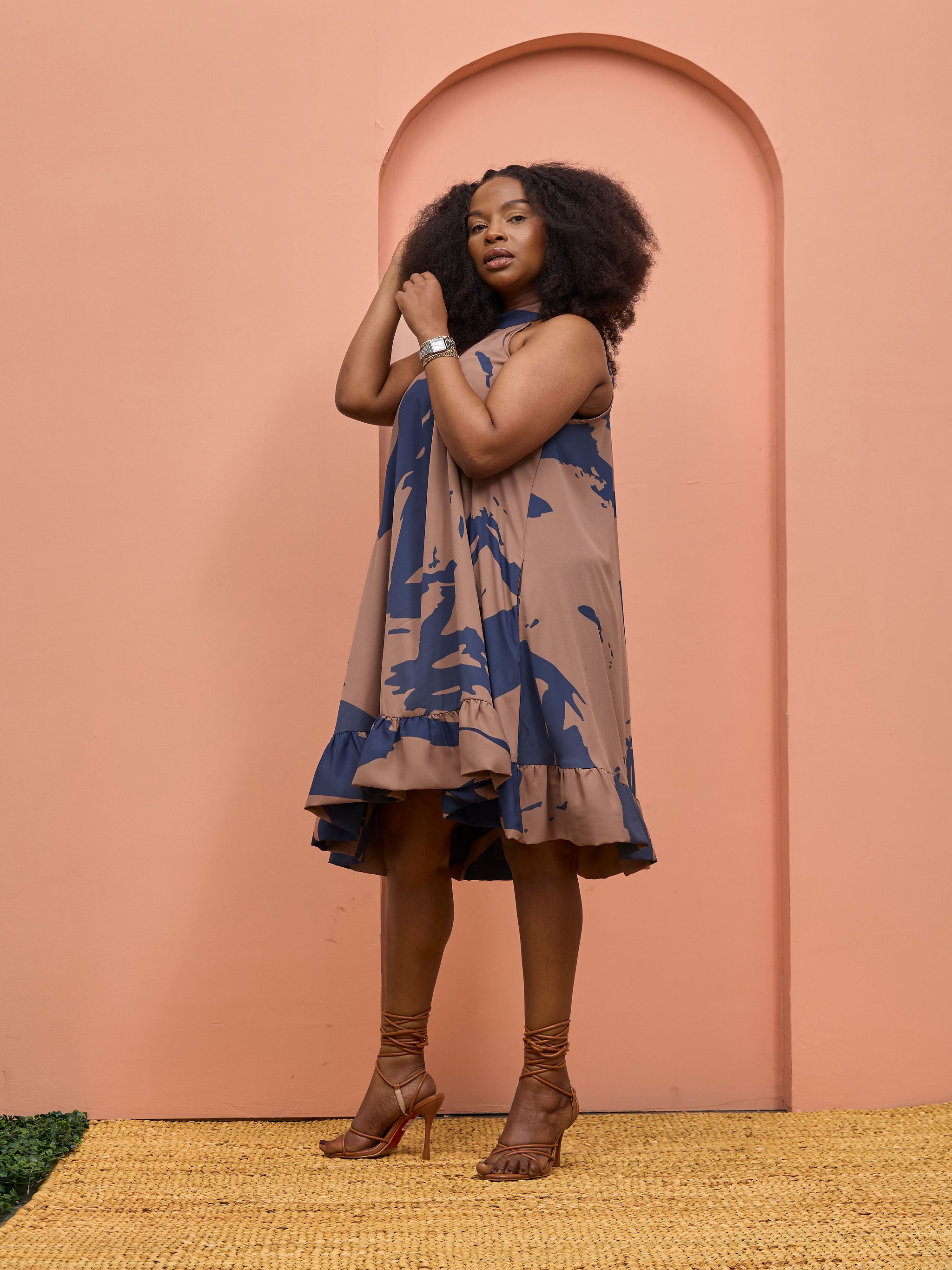 Vivo Beali Baby Doll Dress - Dark Taupe / Navy Lea Print