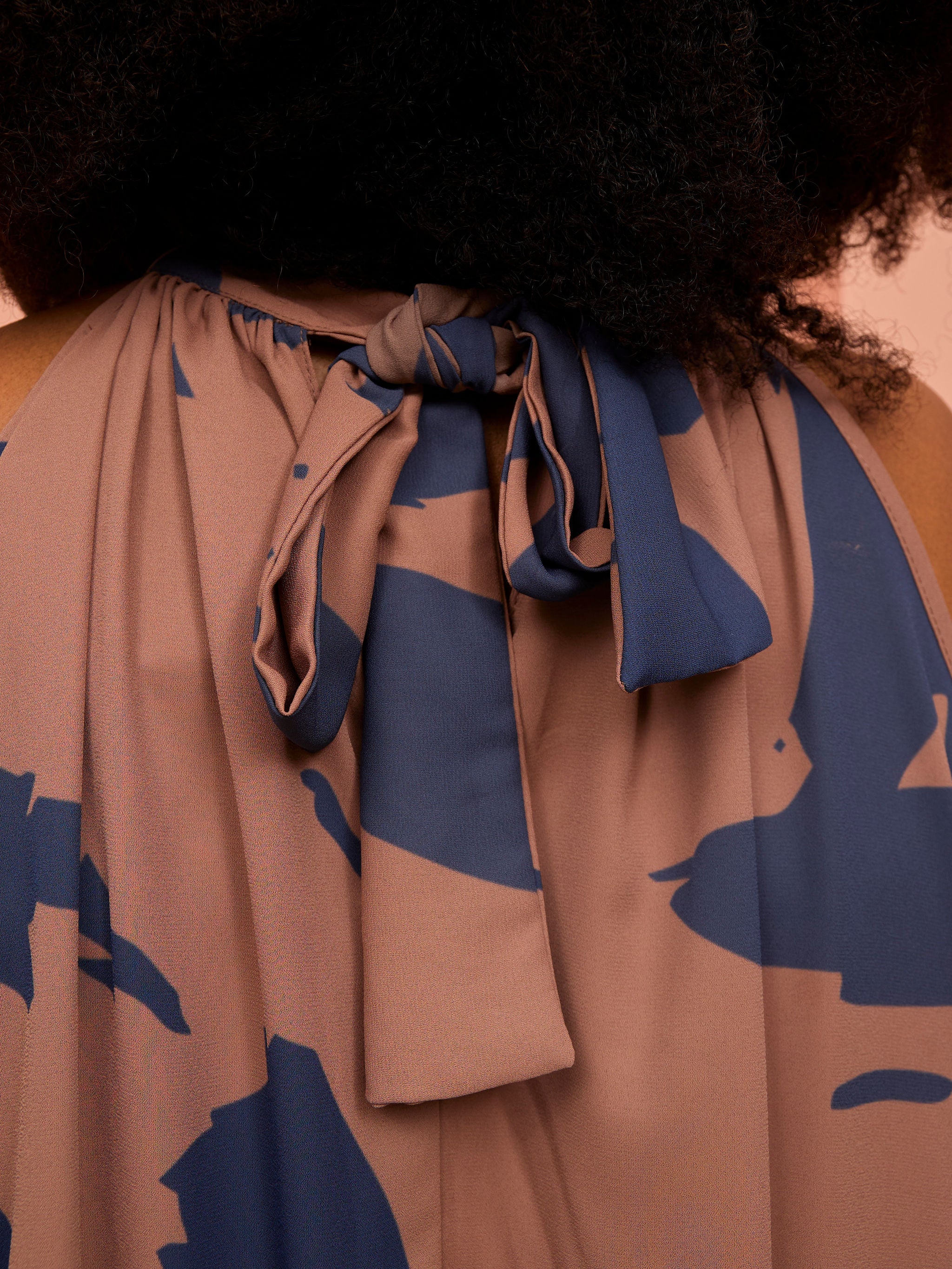 Vivo Beali Baby Doll Dress - Dark Taupe / Navy Lea Print