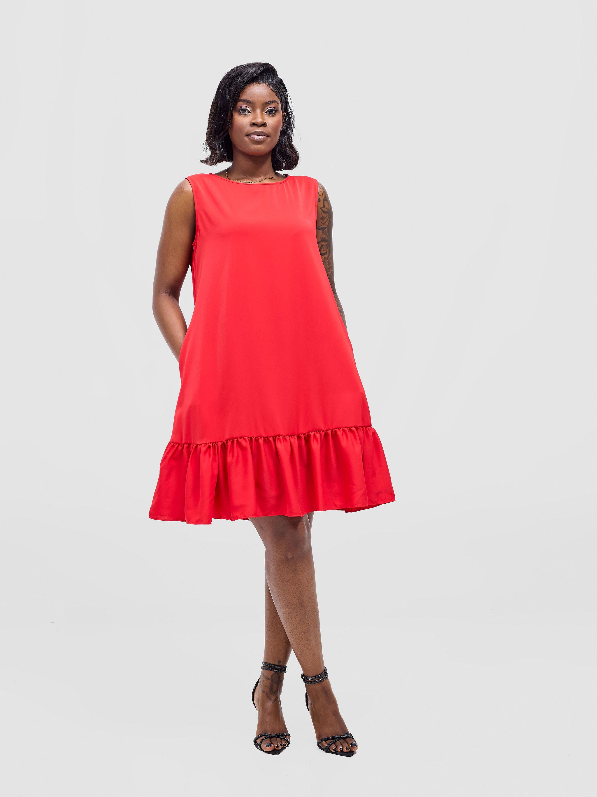 Vivo Dalia Sleeveless Gathered Tent Dress - Red
