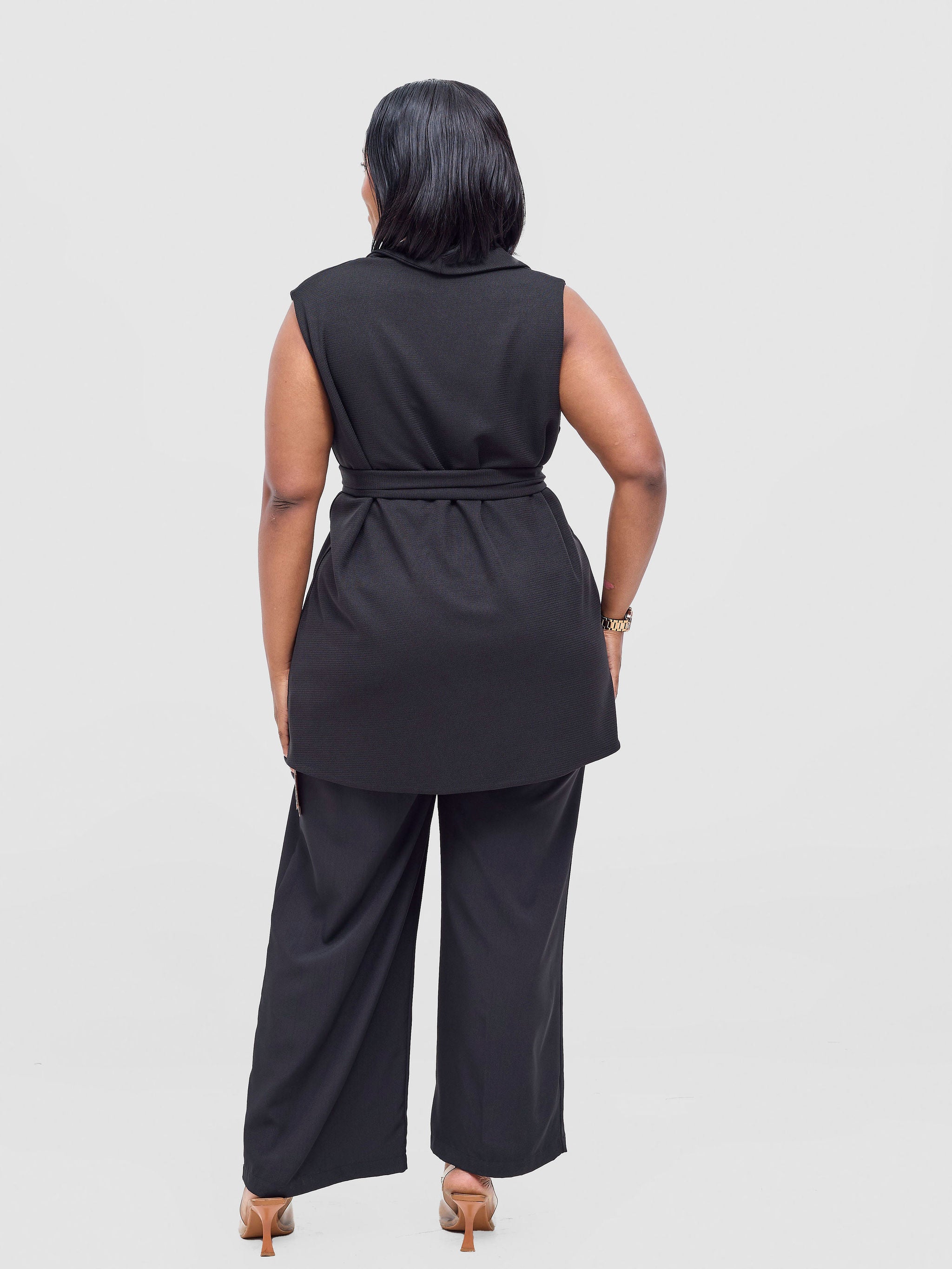 Vivo Basic Sleeveless Double Layered Coat - Black