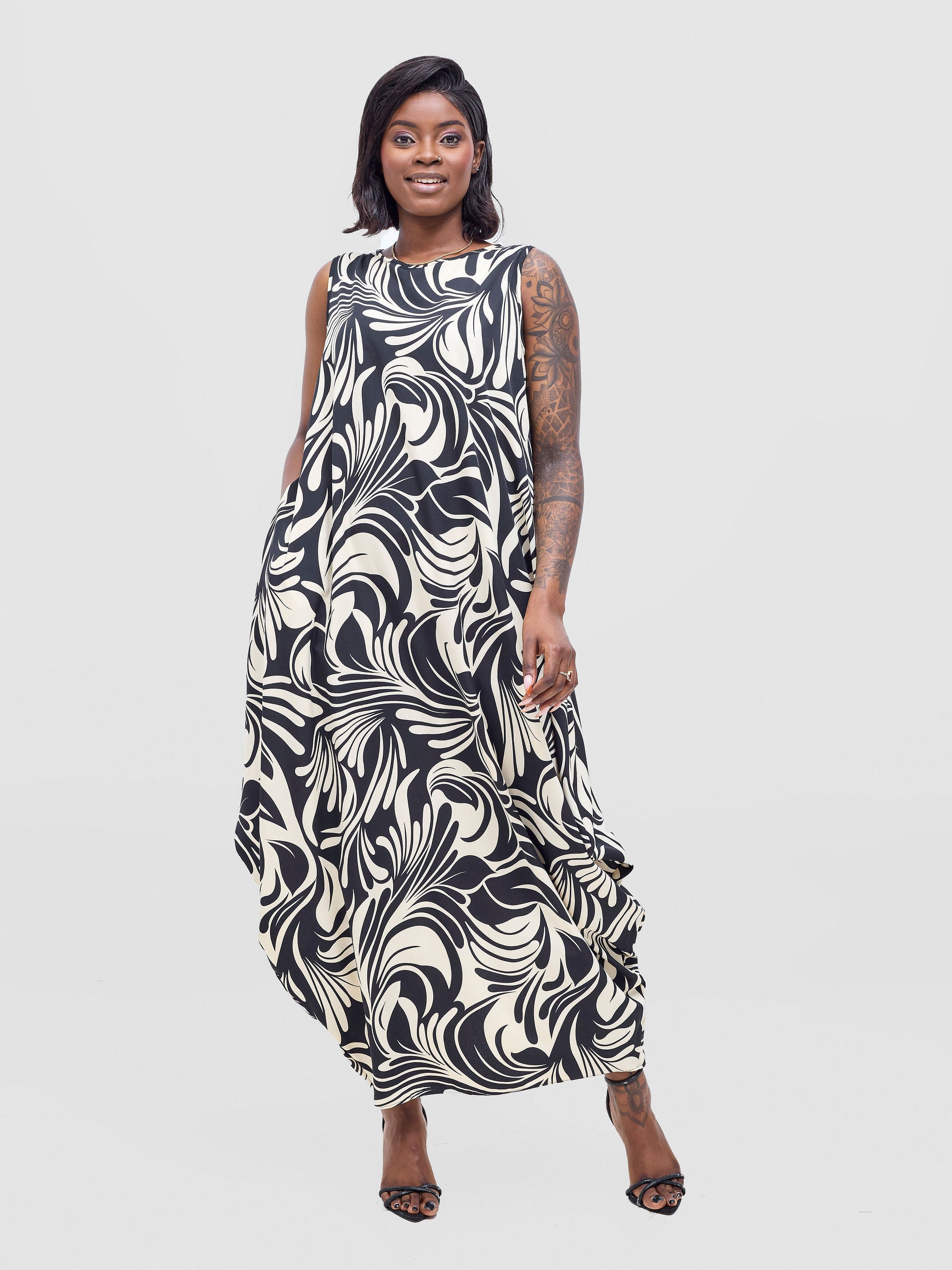 Vivo Seli Maxi Dress - Cream / Black Eli Print