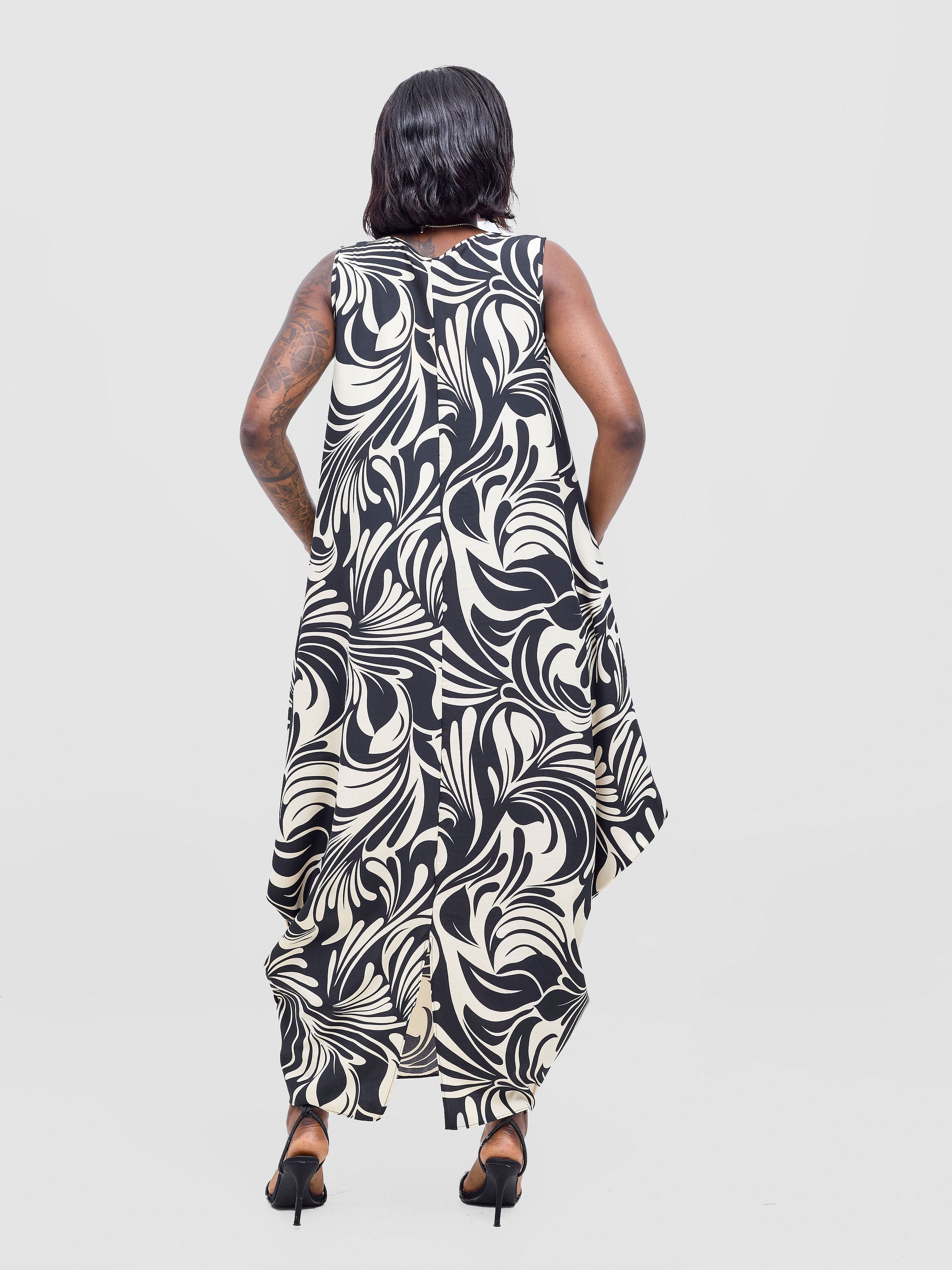 Vivo Seli Maxi Dress - Cream / Black Eli Print