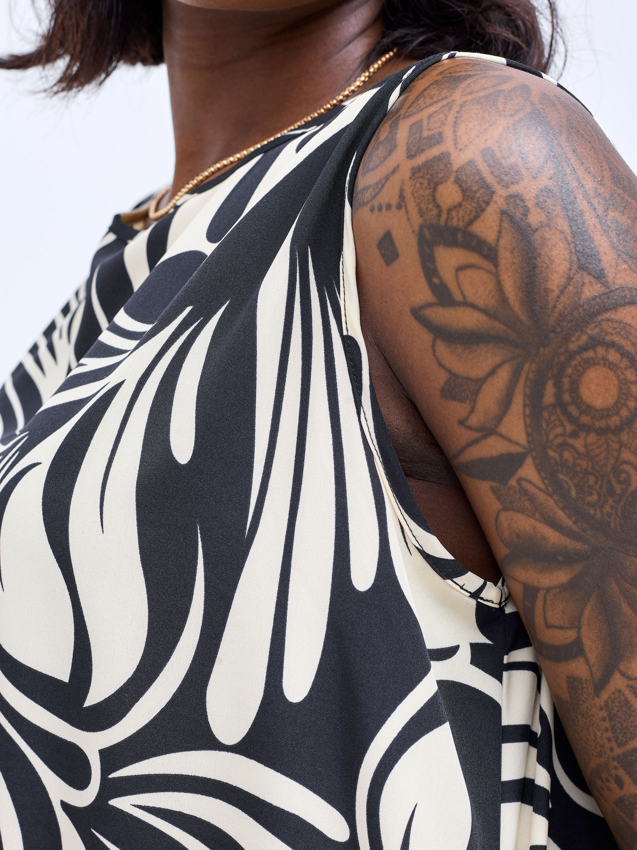 Vivo Seli Maxi Dress - Cream / Black Eli Print