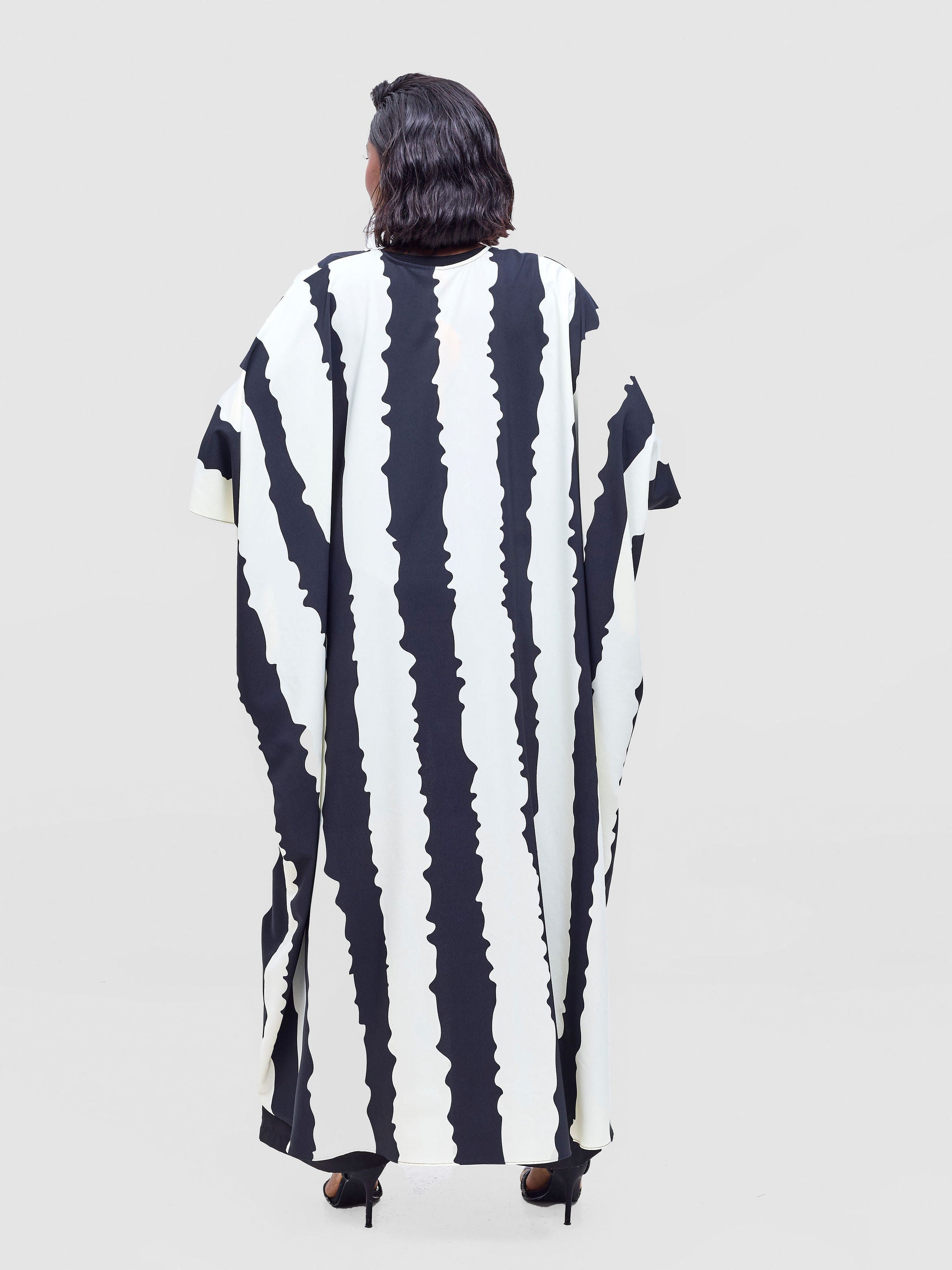 Vivo Ayla Maxi Kimono - Black / Cream Yla Print