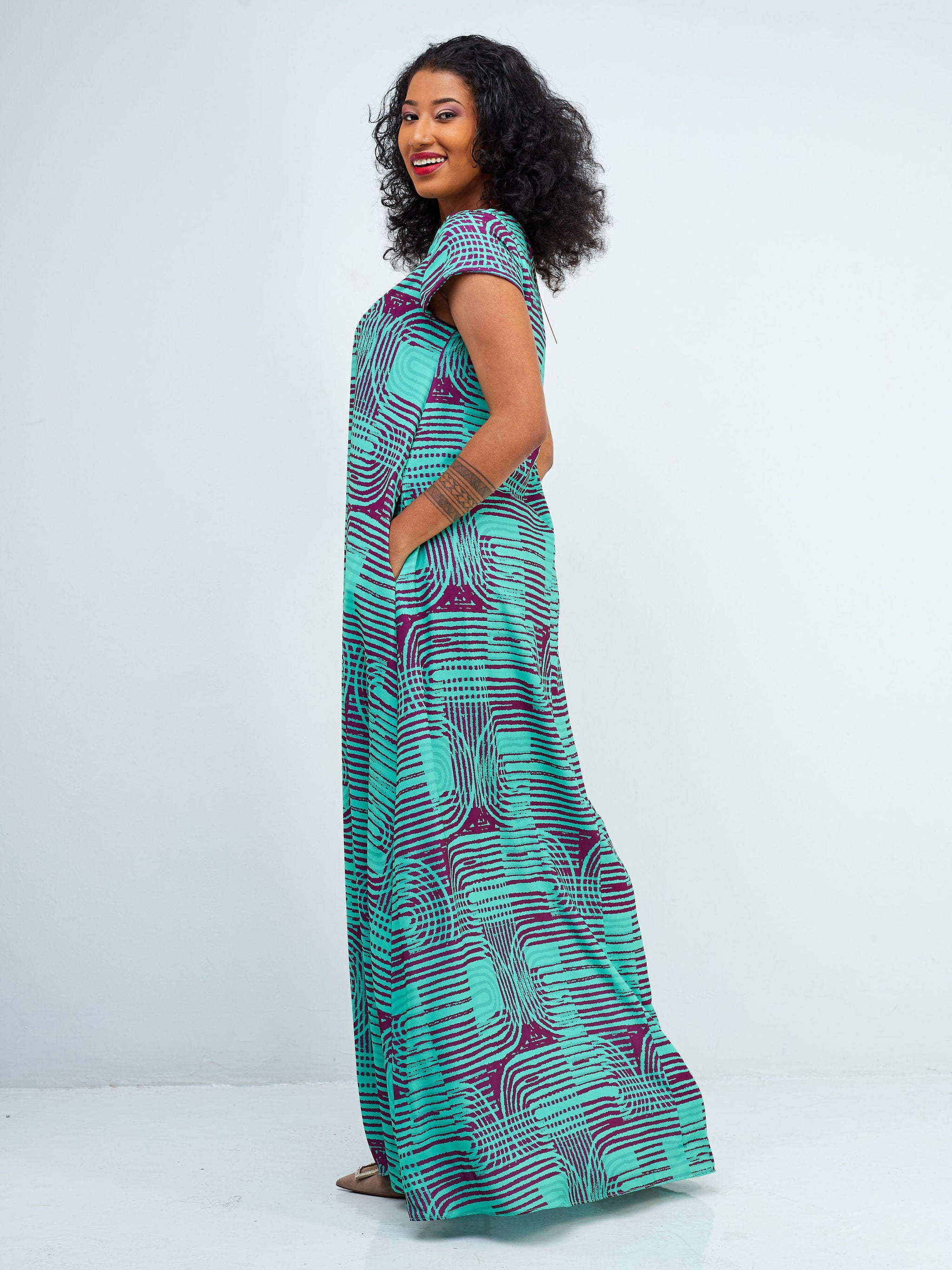 Vivo Basic Cap Sleeve Tent Maxi Dress - Green / Purple Abstract Print