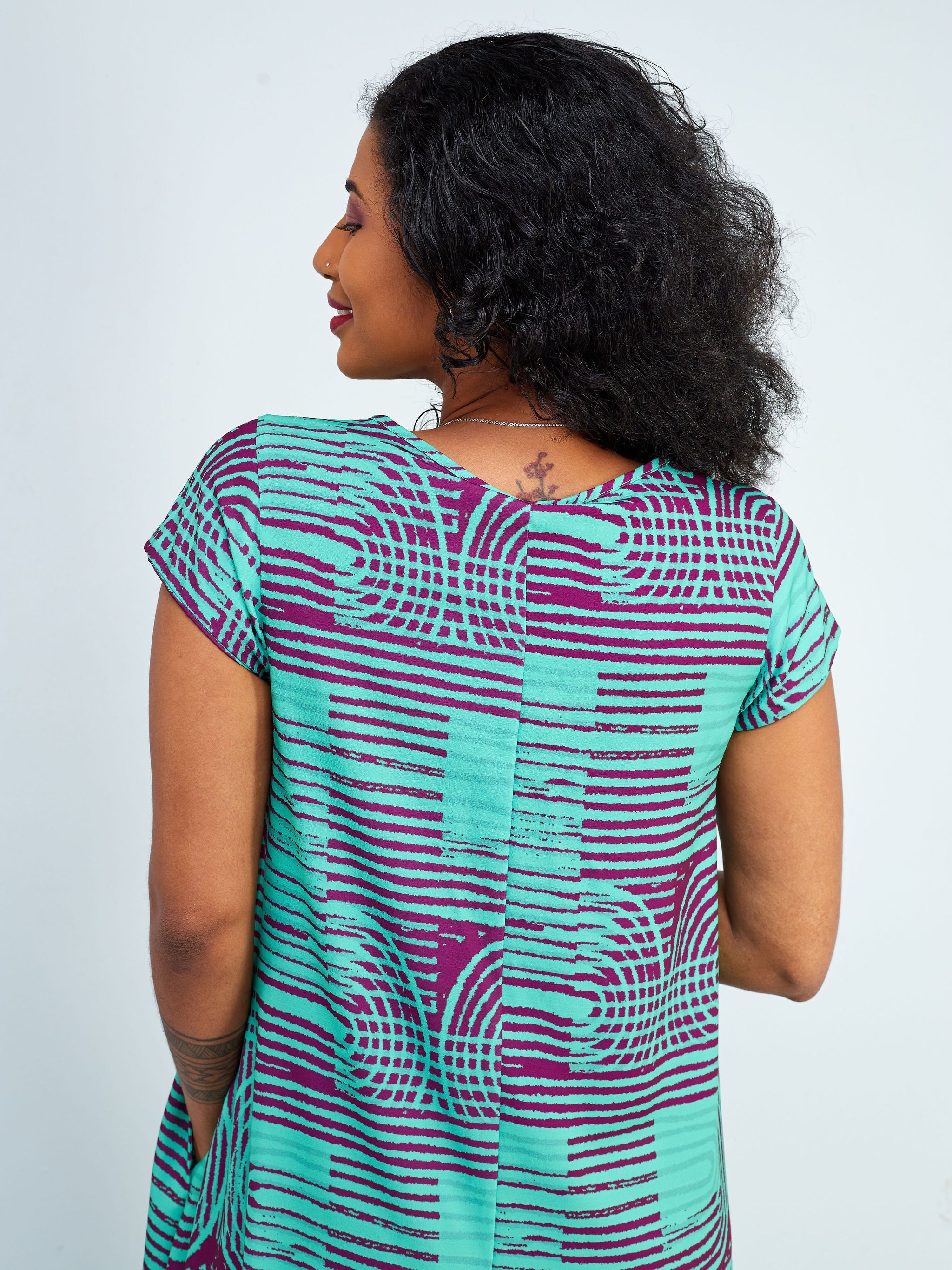 Vivo Basic Cap Sleeve Tent Maxi Dress - Green / Purple Abstract Print