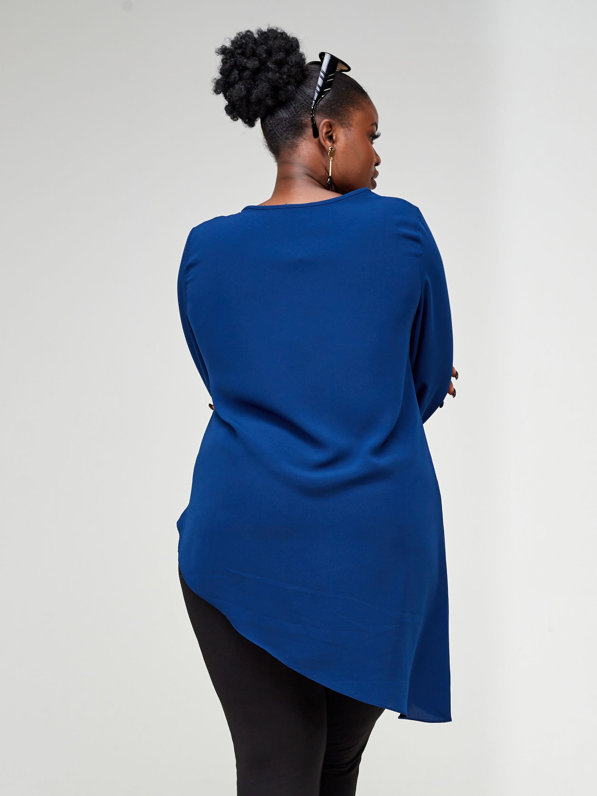 Vivo Wastani Shirred Cuff Asymmetrical Top - Dark Blue