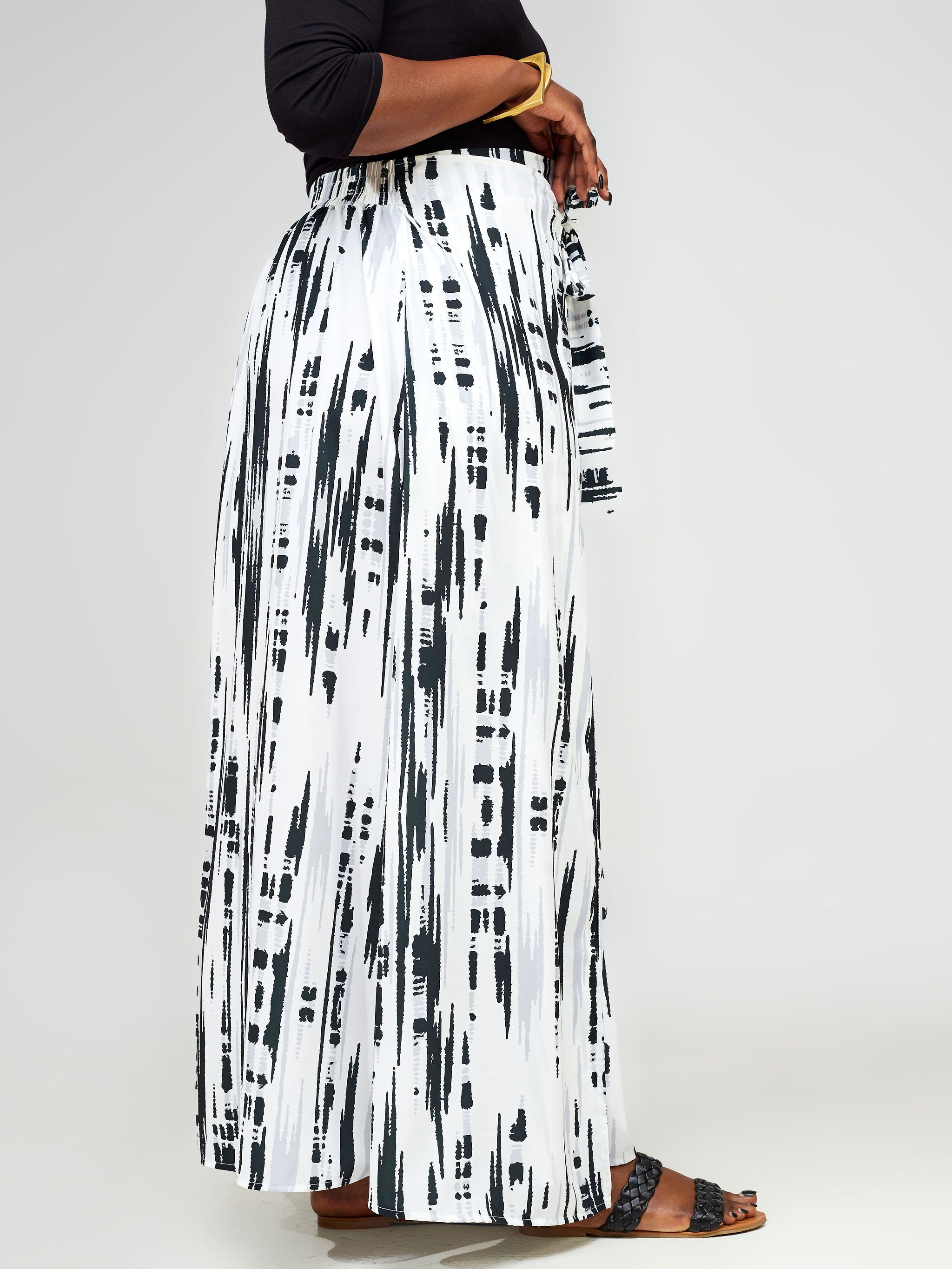 Vivo Wastani Panelled Maxi Skirt - Black / Grey Abstract Print