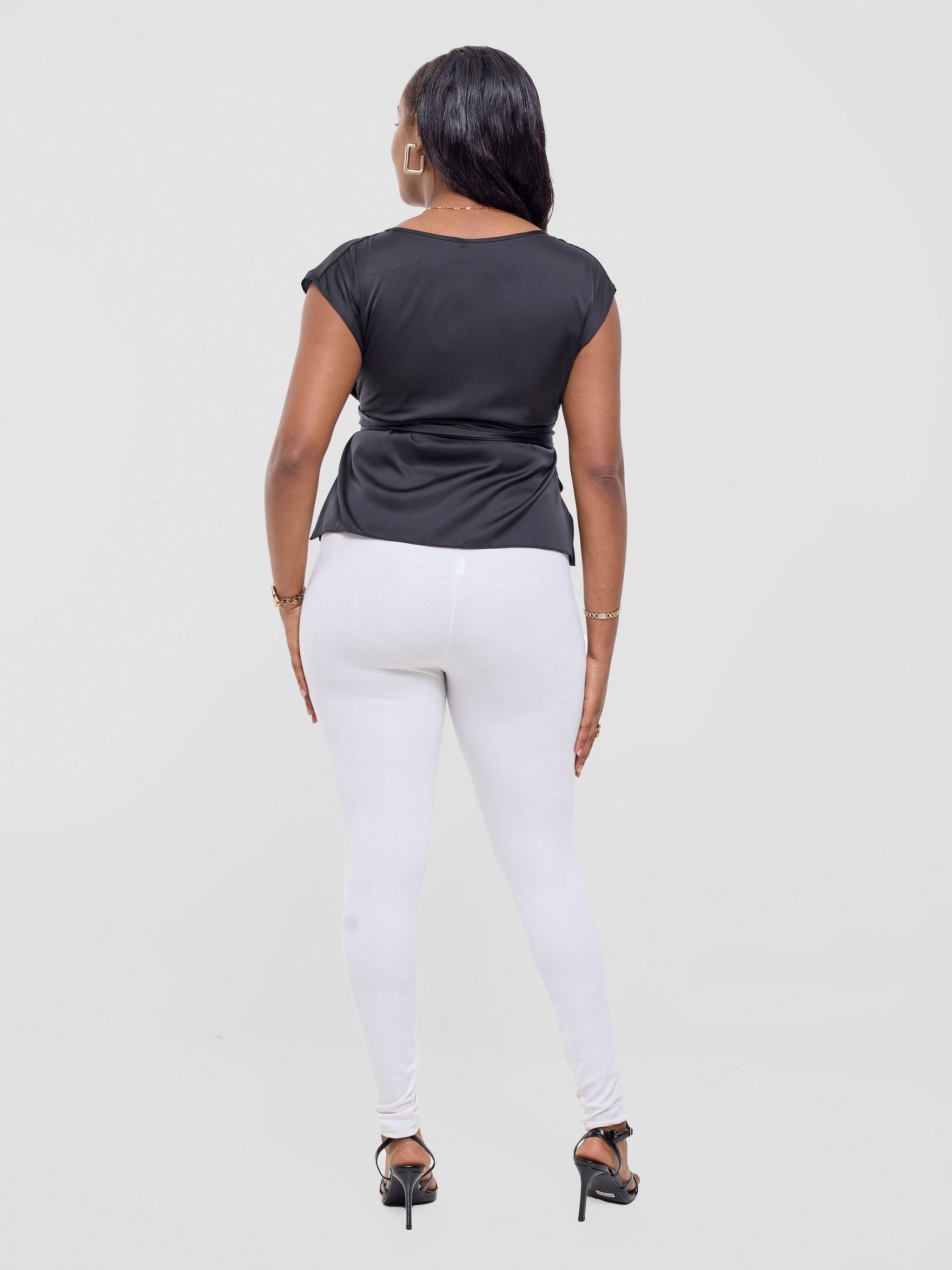 Vivo Yene Front Tie Top - Black