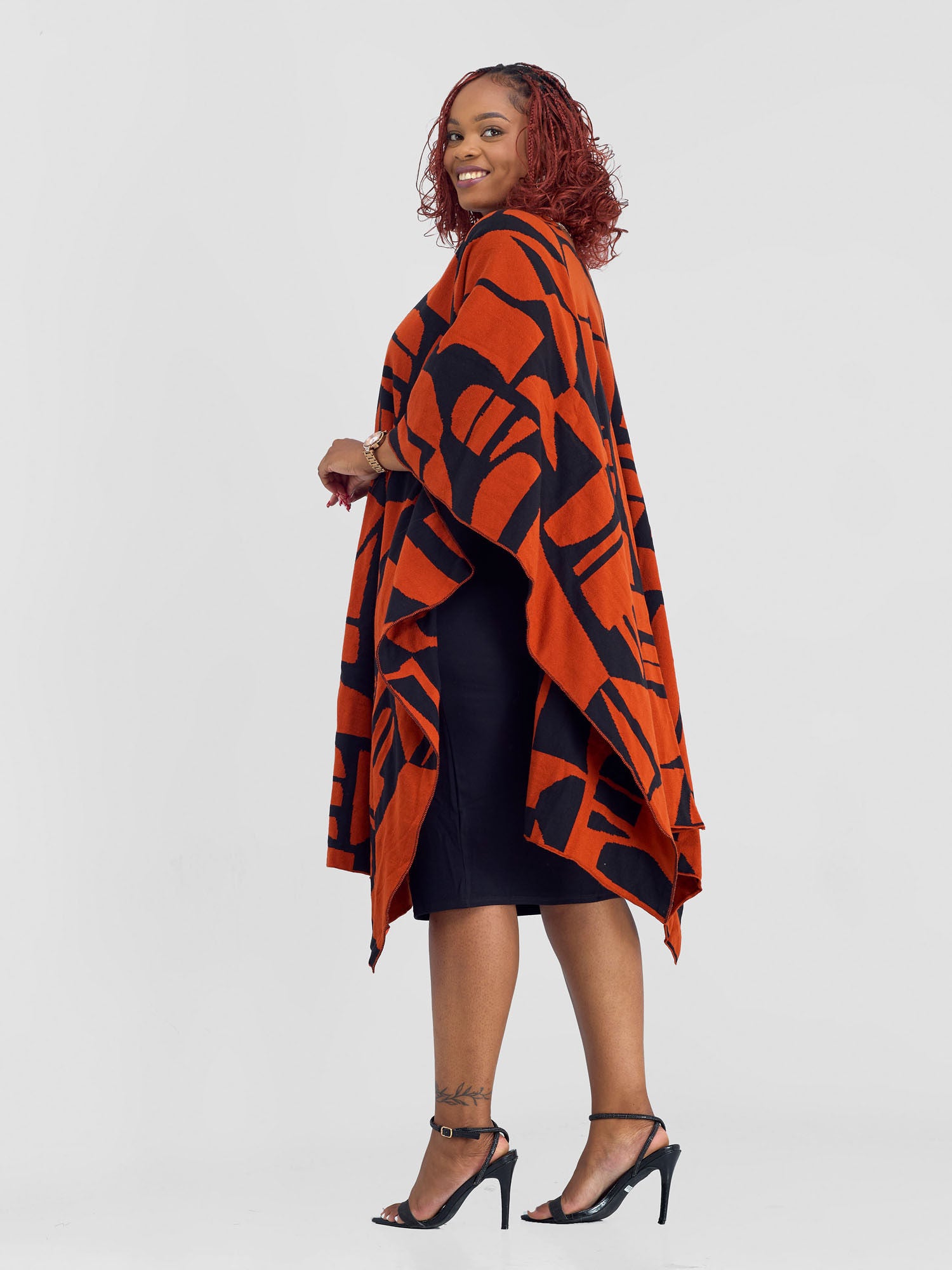 Vivo Reversible Poncho without Fringes - Burnt Orange / Black Samba Print