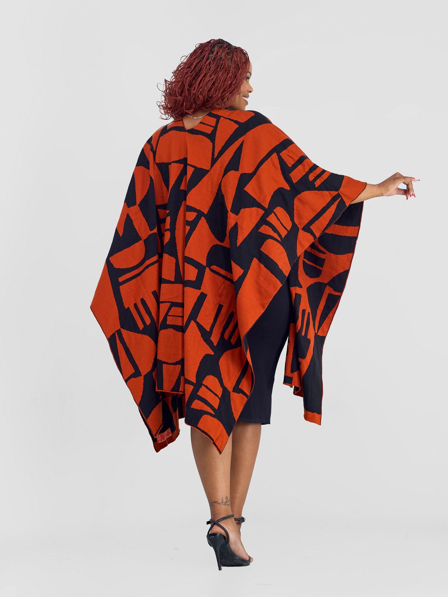 Vivo Reversible Poncho without Fringes - Burnt Orange / Black Samba Print
